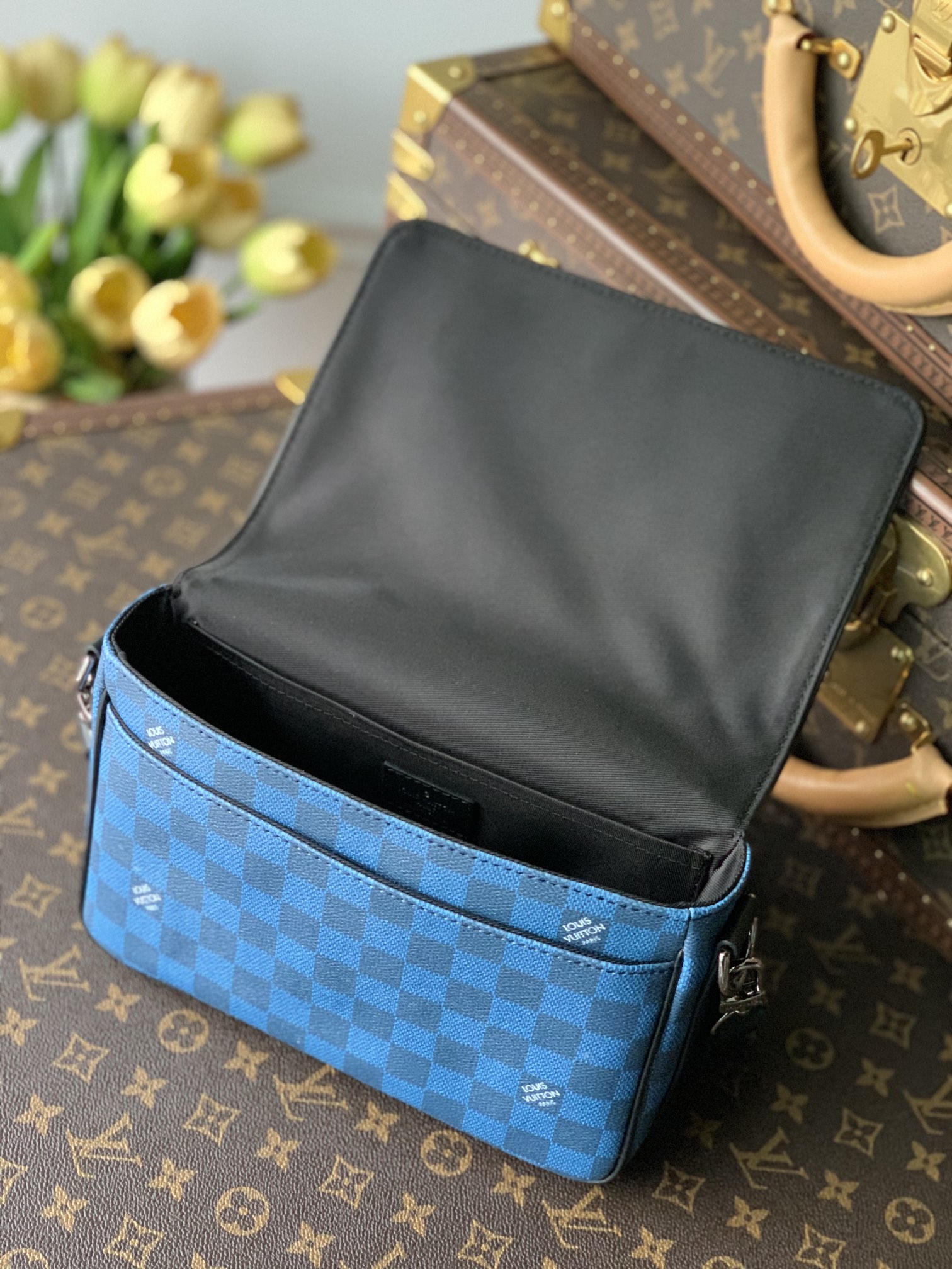 Louis Vuitton Studio Messenger Bag-23.5* 14*5 CM