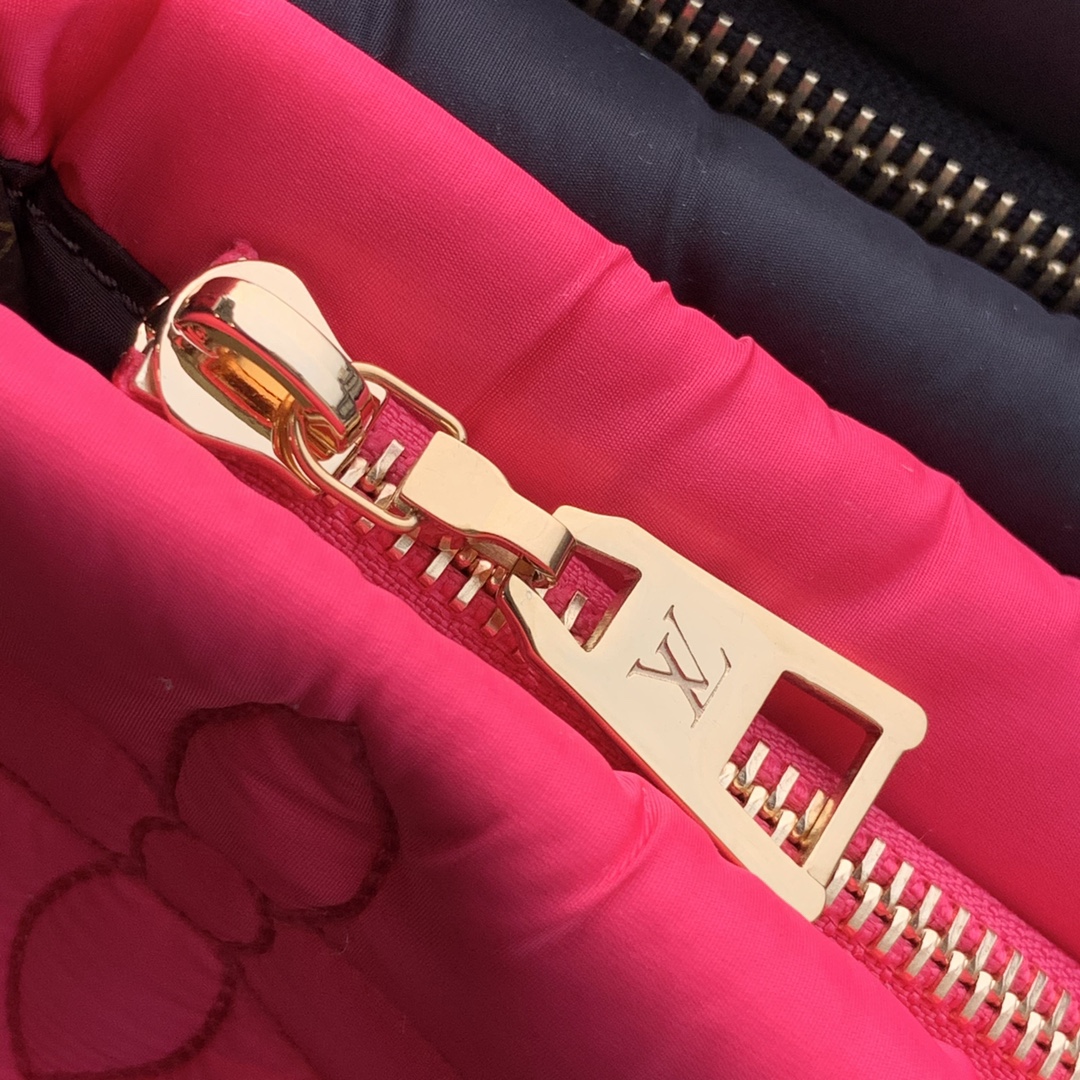 Louis Vuitton Maxi Multi Pochette Accessoires -34 x 21.5 x 5CM