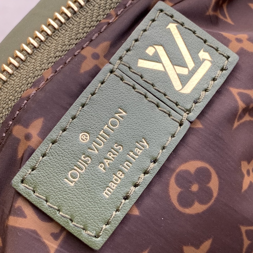 Louis Vuitton Maxi Multi Pochette Accessoires -34 x 21.5 x 5CM