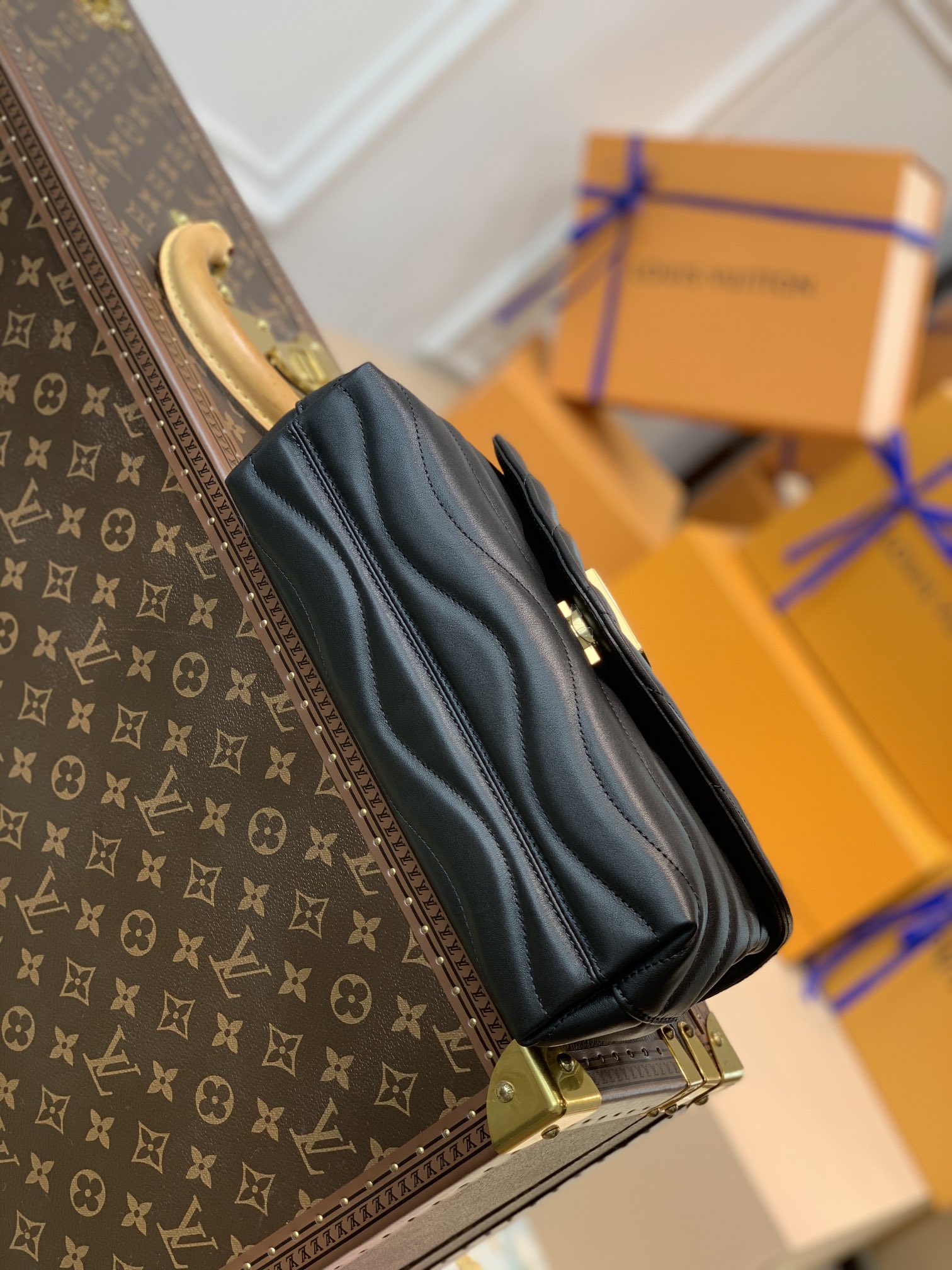 Louis Vuitton New Wave Bag-24x14x9CM Louis Vuitton New Wave Bag-24x14x9CM
