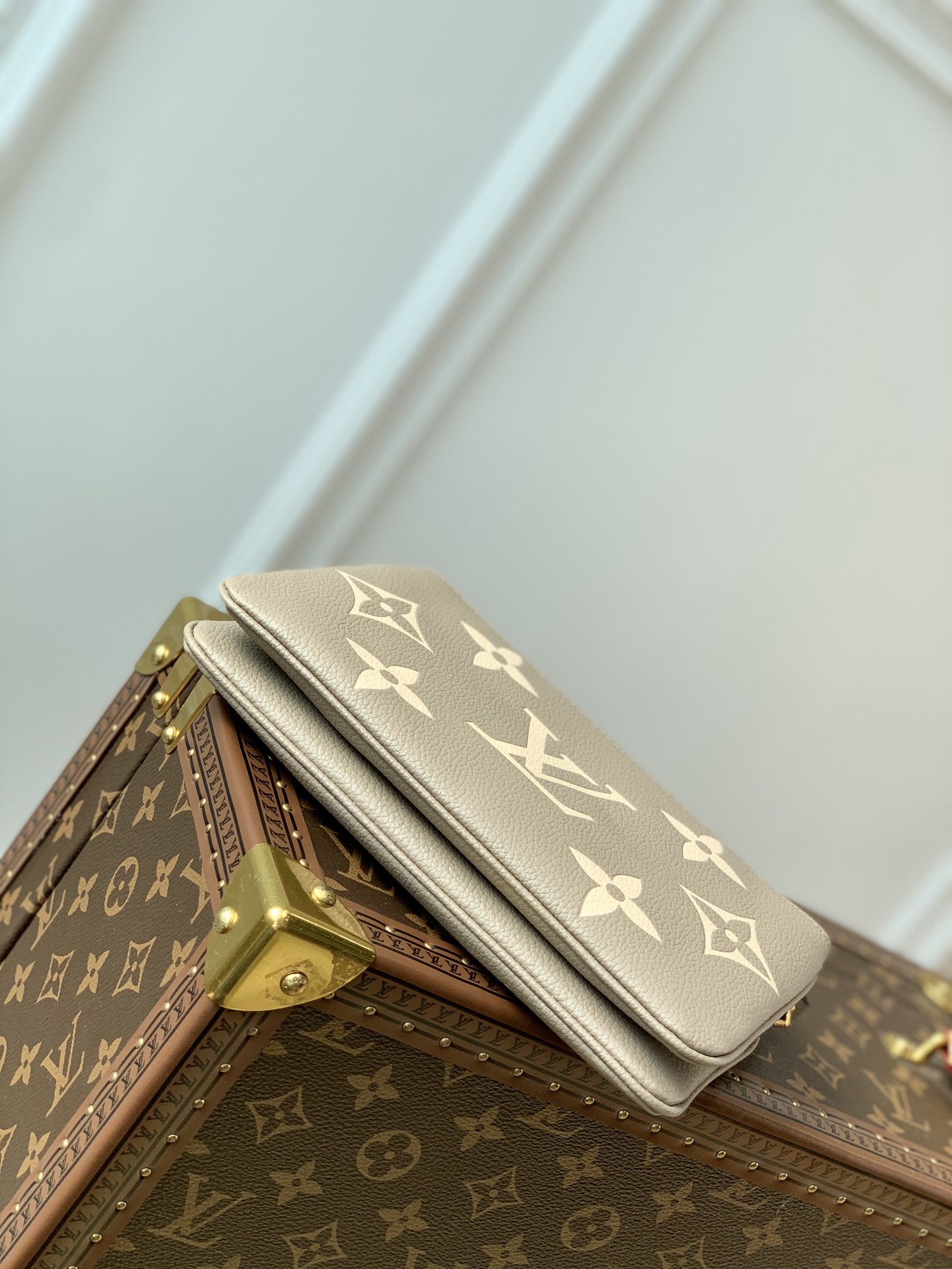 Louis Vuitton M80084 Pochette Double Zip Bag -20*12.5*3CM Louis Vuitton M80084 Pochette Double Zip Bag -20*12.5*3CM
