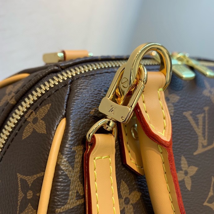Louis Vuitton Handbags-23*13*14CM