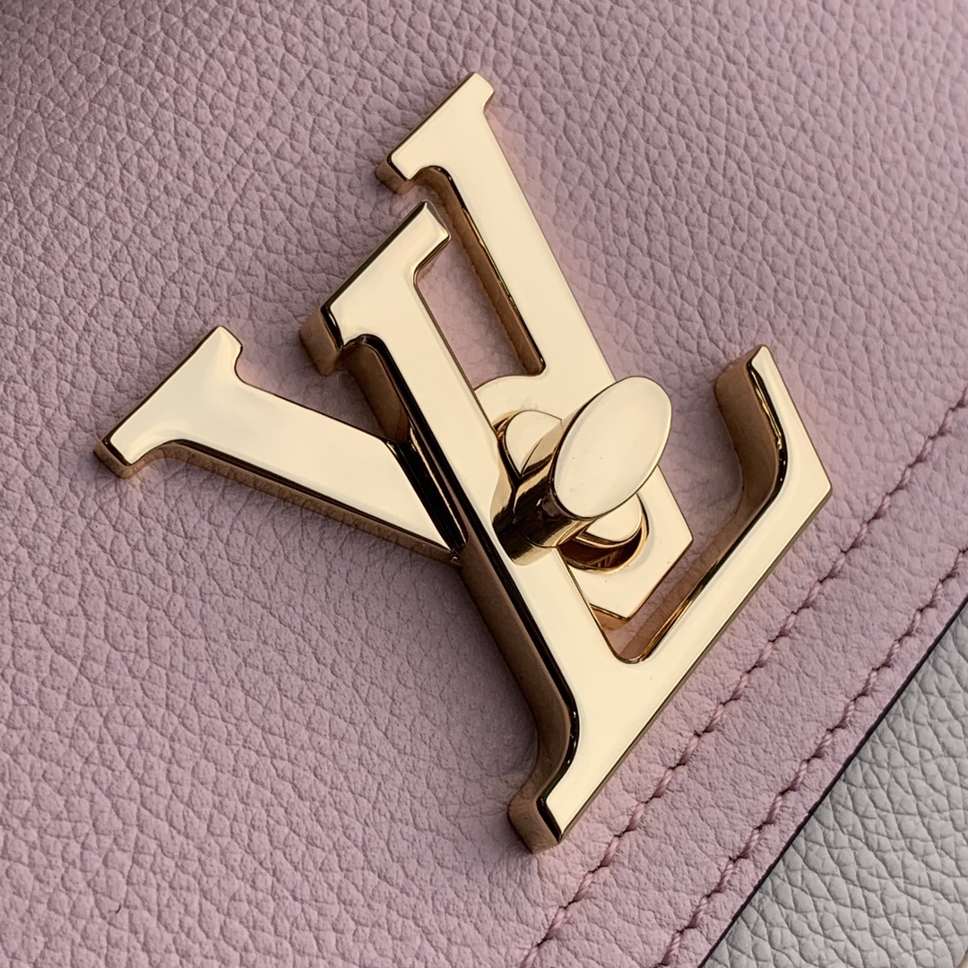 Louis Vuitton Lockme Tender Handbags PM- M58554-19*13*8CM Louis Vuitton Lockme Tender Handbags PM- M58554-19*13*8CM