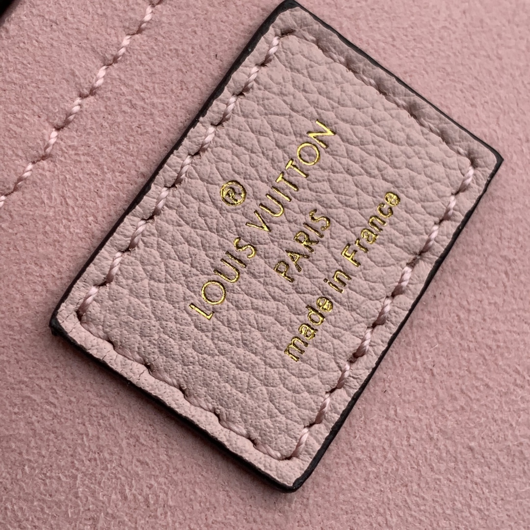 Louis Vuitton Lockme Tender Handbags PM- M58554-19*13*8CM Louis Vuitton Lockme Tender Handbags PM- M58554-19*13*8CM