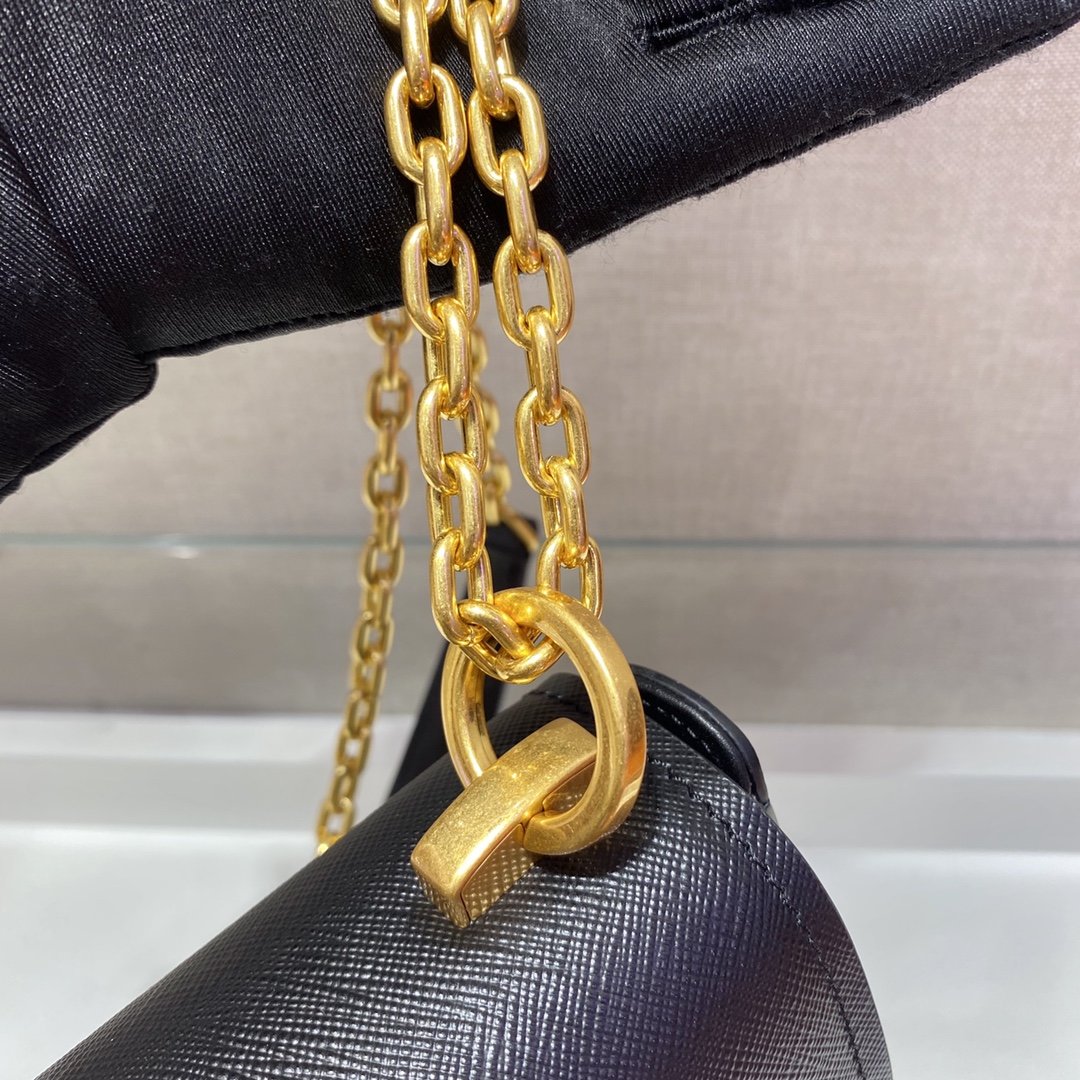 Prada Saffiano Chain Bag1BD275-22*14*7CM Prada Saffiano Chain Bag1BD275-22*14*7CM