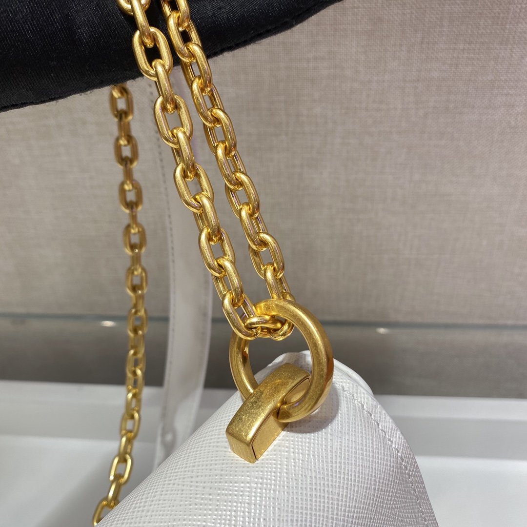 Prada Saffiano Chain Bag1BD275-22*14*7CM Prada Saffiano Chain Bag1BD275-22*14*7CM
