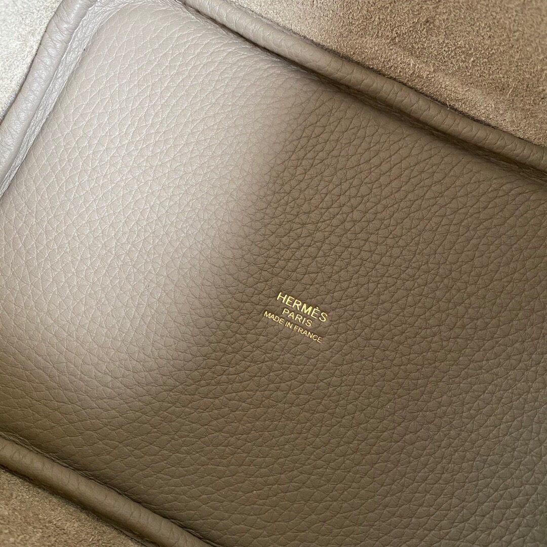 Hermes 18 Picotin