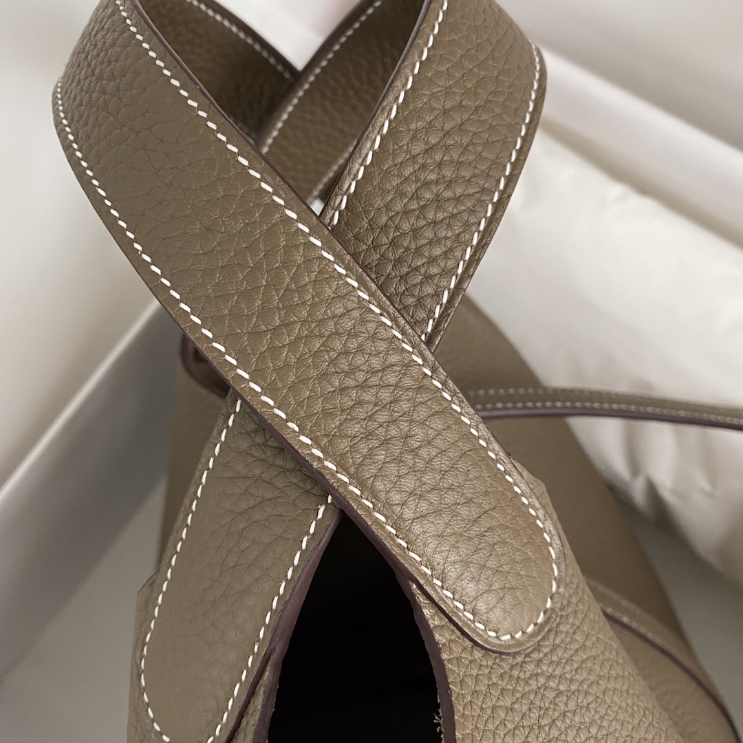 Hermes 18 Picotin