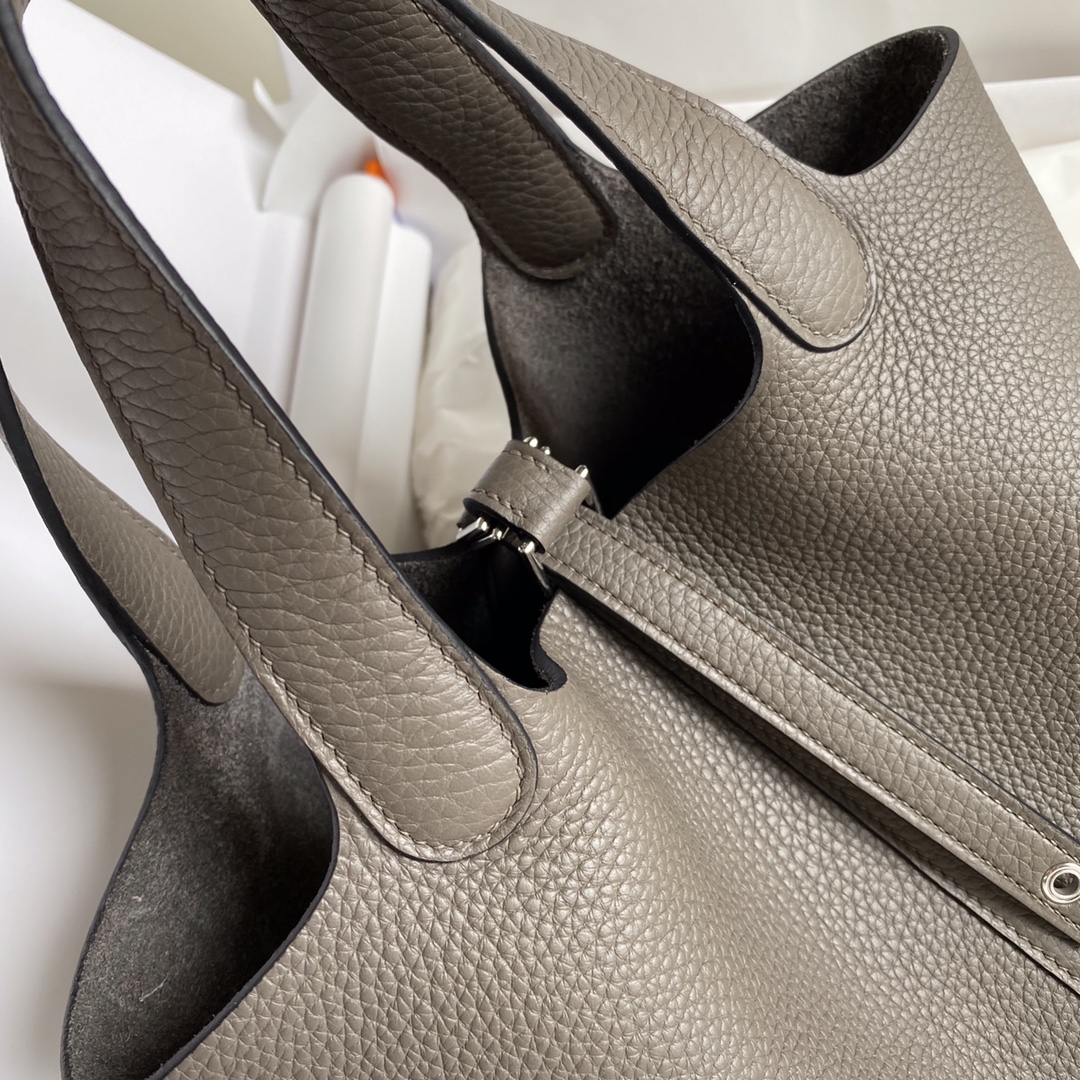 Hermes 18 Picotin