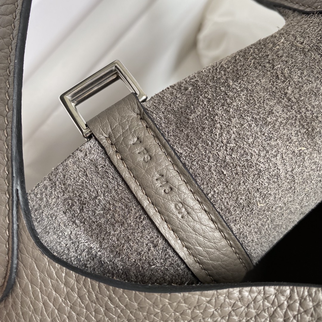 Hermes 18 Picotin