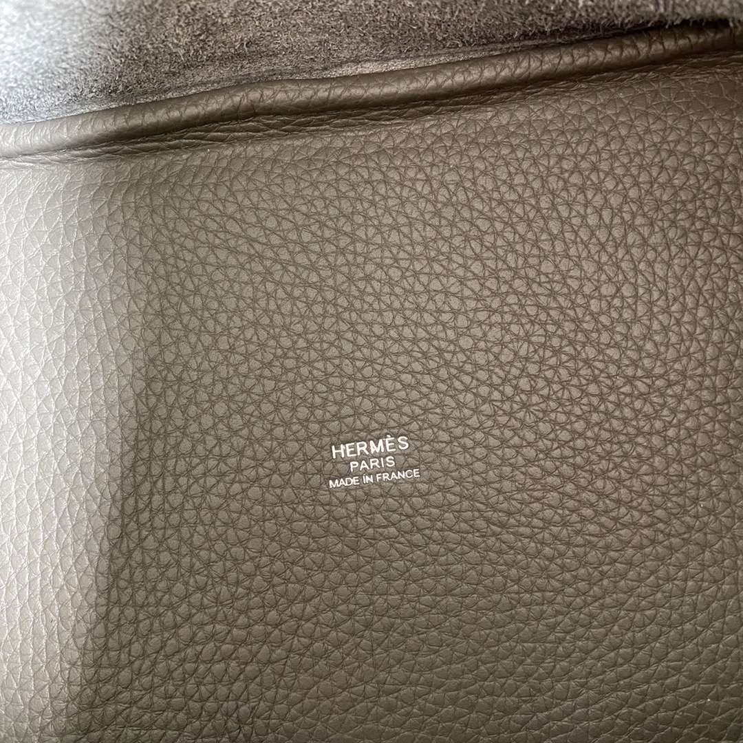 Hermes 18 Picotin