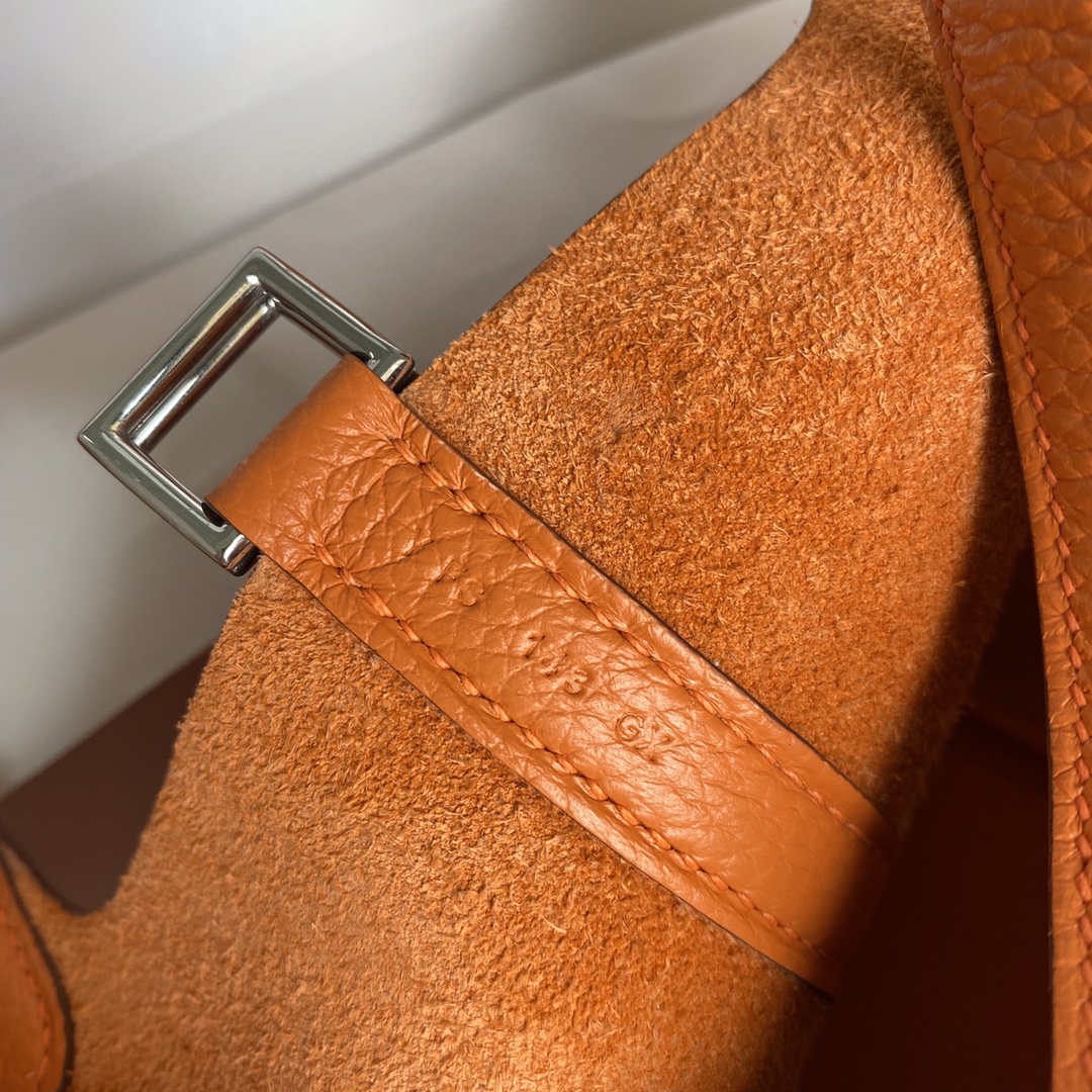 Hermes 18 Picotin