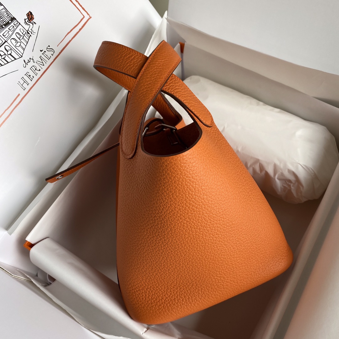 Hermes 18 Picotin
