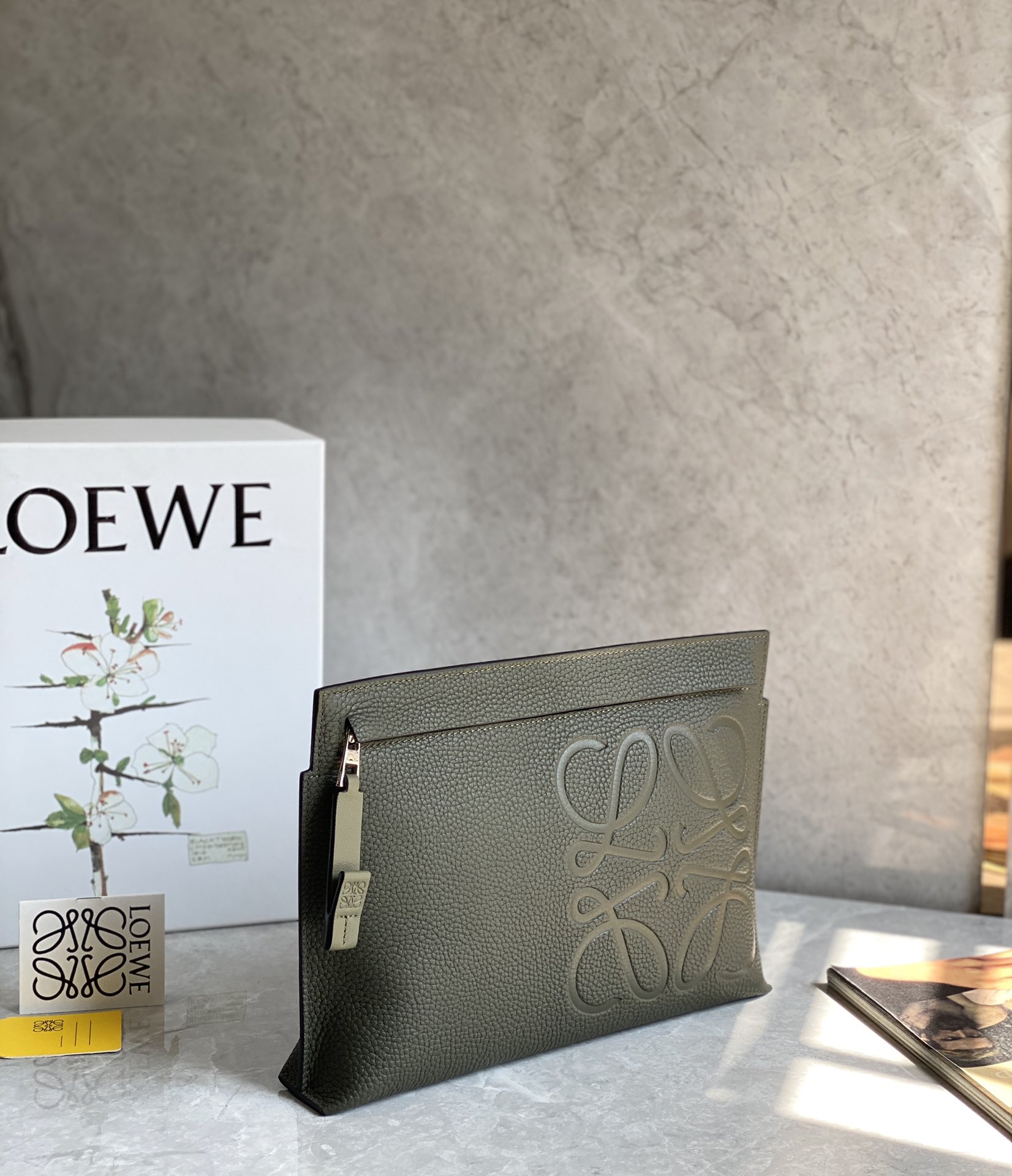 Lowee Pouch-29.5*20CM