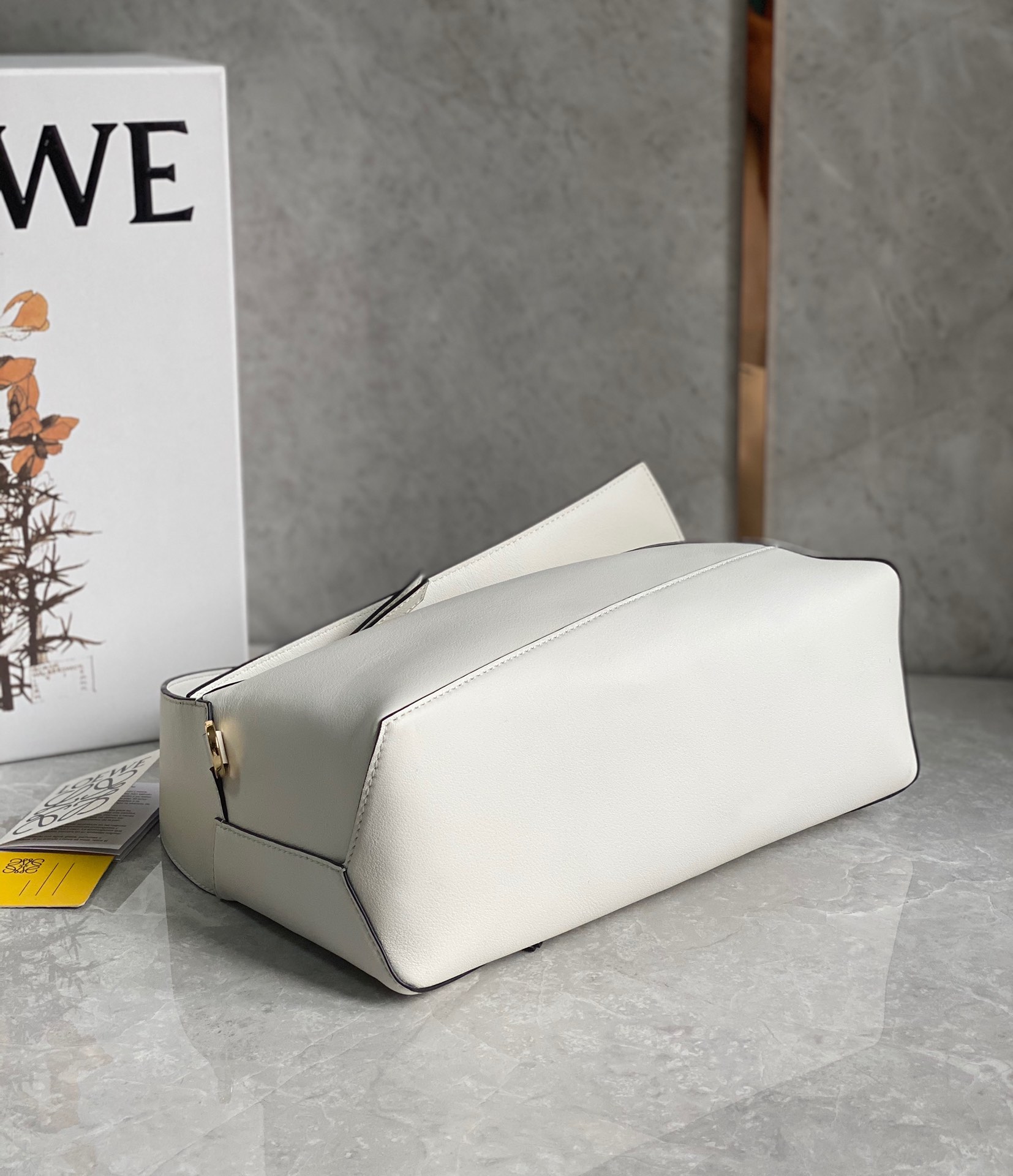 Lowee Puzzle Medium Bag-29*18*12CM Lowee Puzzle Medium Bag-29*18*12CM