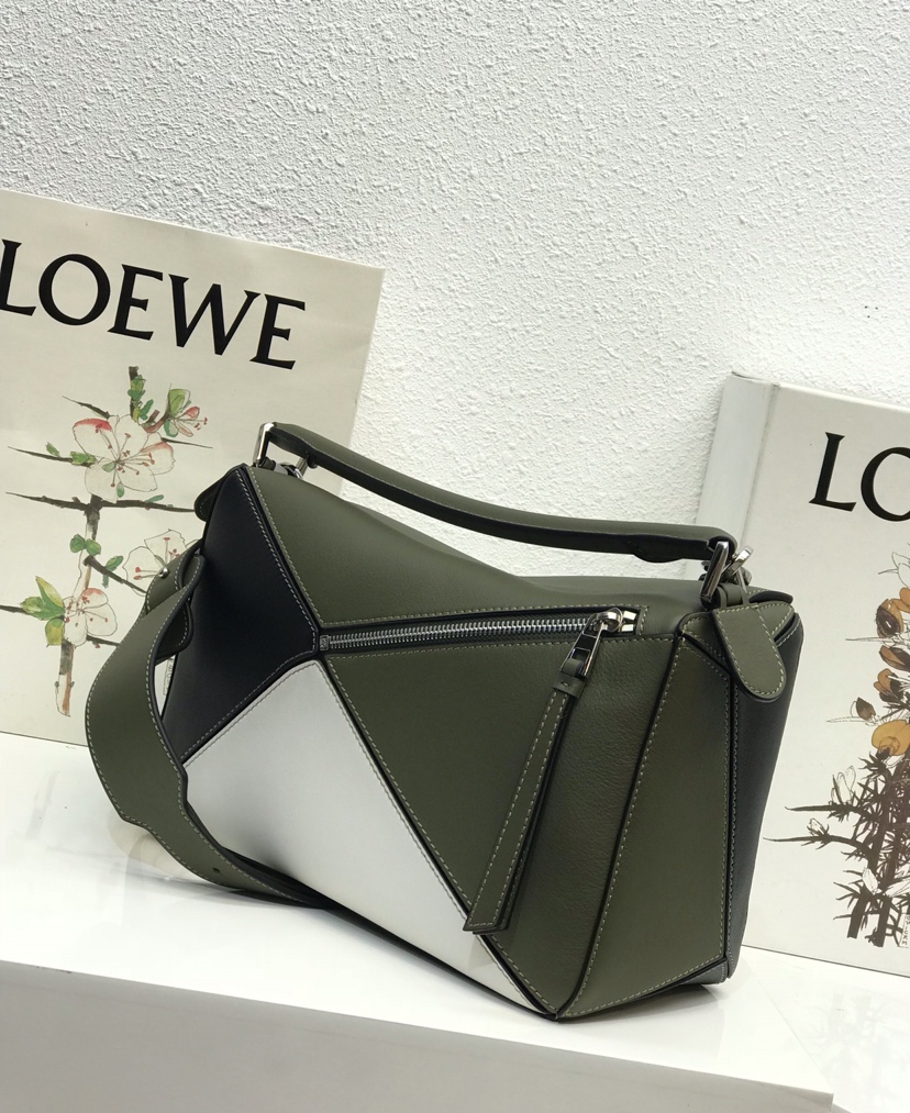 Lowee Puzzle Medium Bag-29*18*12CM Lowee Puzzle Medium Bag-29*18*12CM