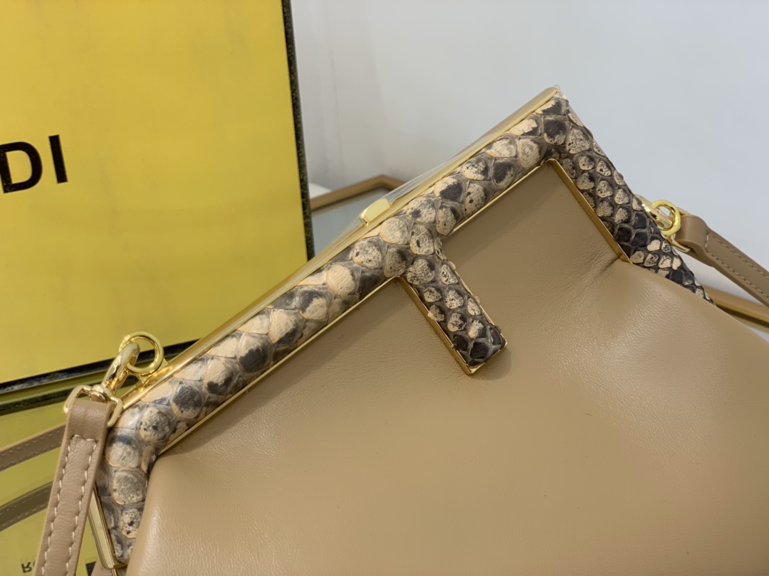 Fendi First Bag-26*9.5*18CM
