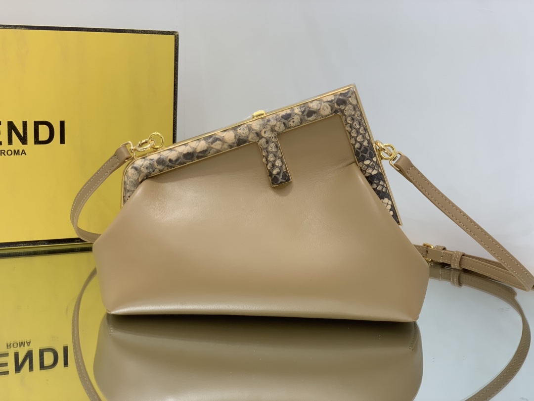 Fendi First Bag-26*9.5*18CM