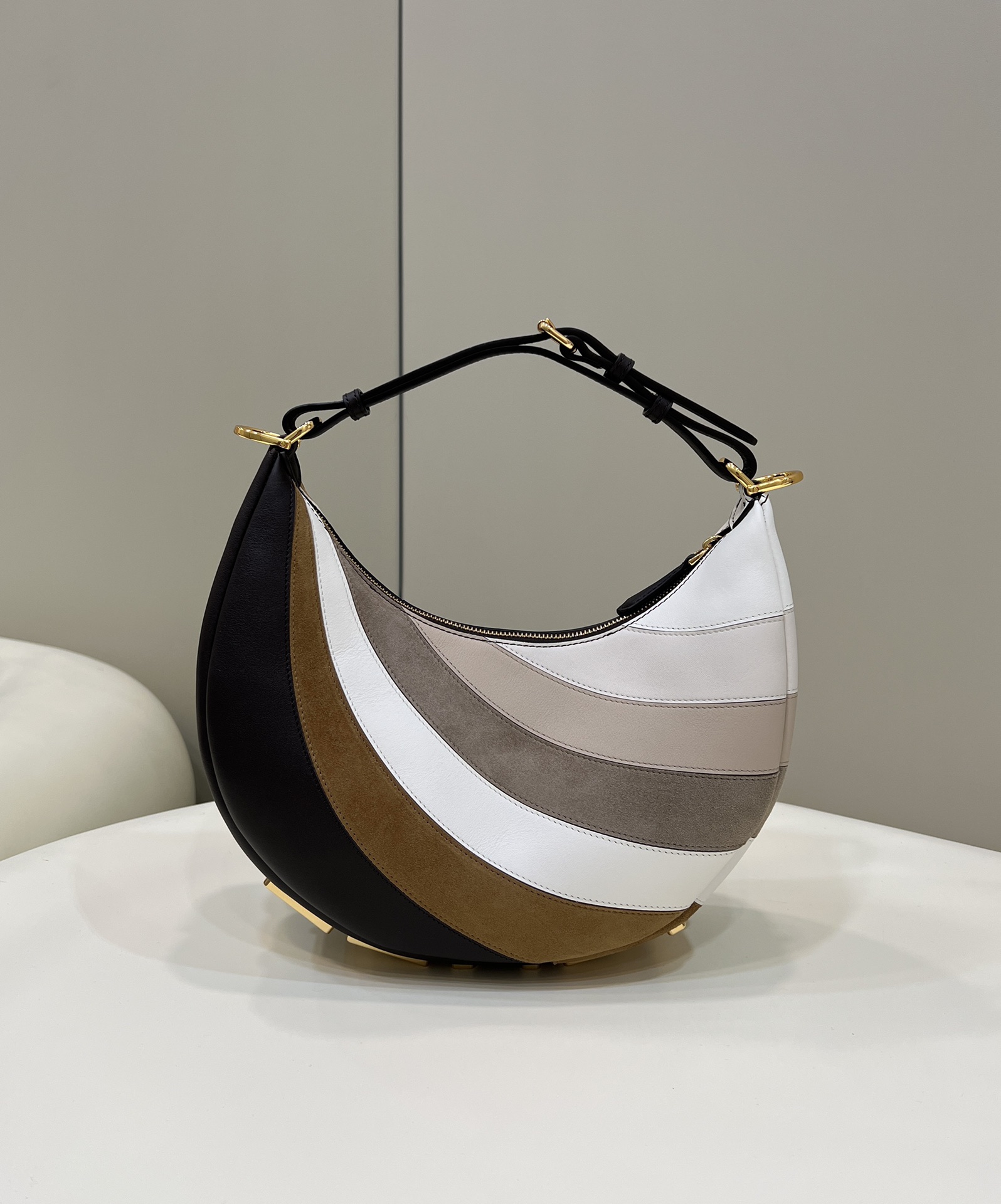 Fendi Praphy-29×24.5x10CM