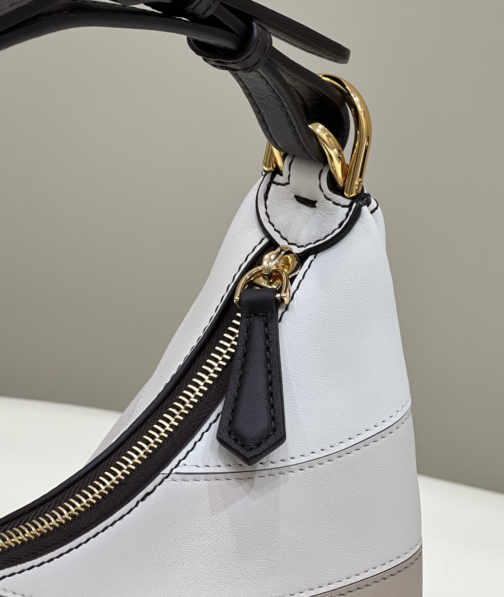 Fendi Praphy-29×24.5x10CM