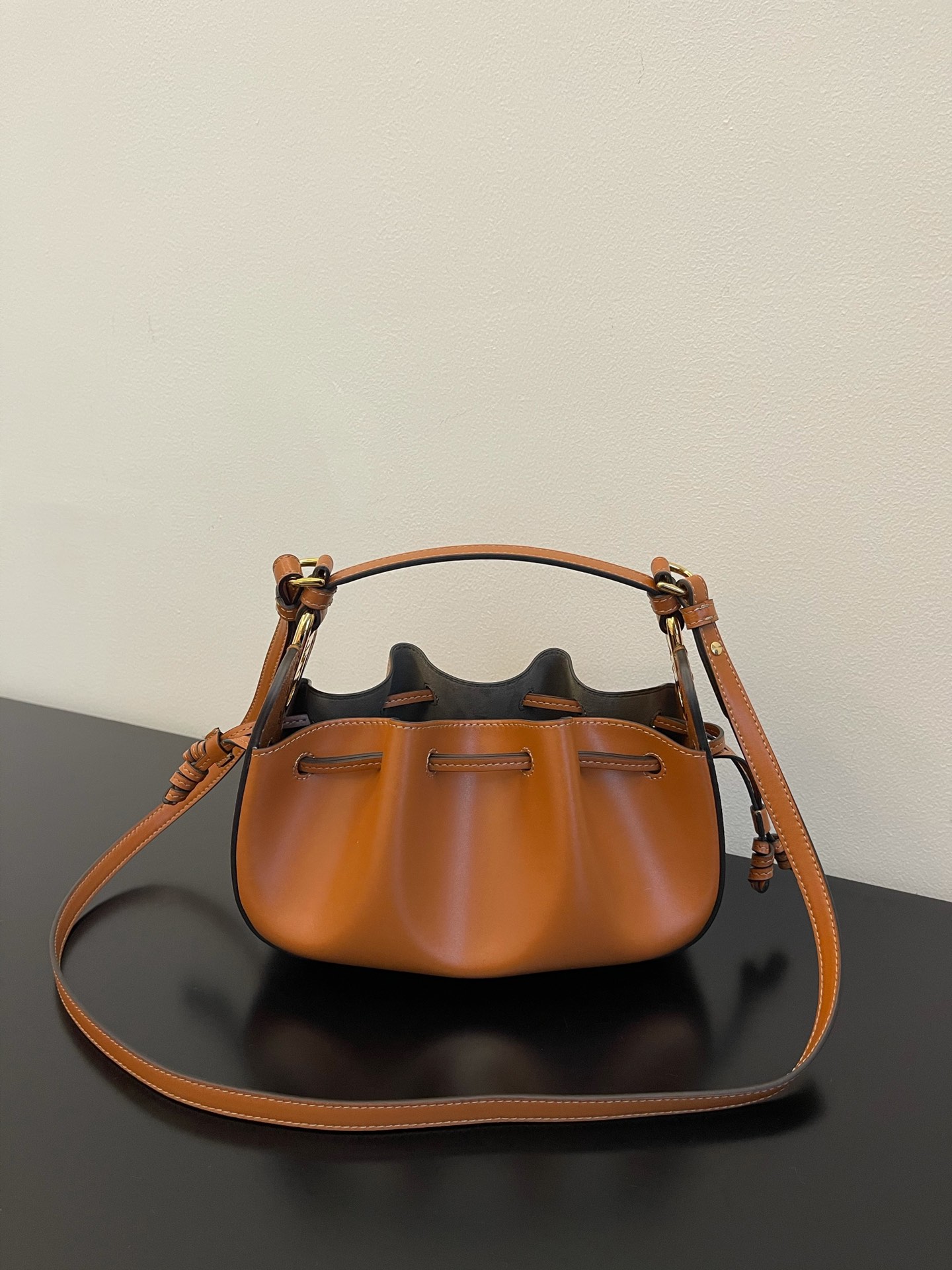 Fendi Pomodorino-21.5x14x17CM