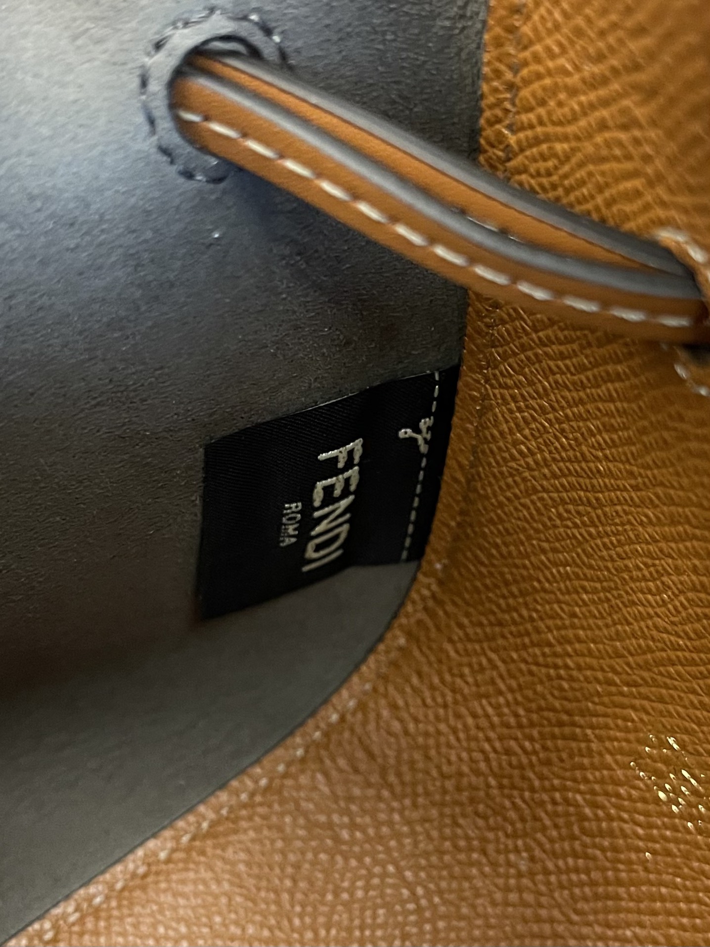 Fendi Pomodorino-21.5x14x17CM