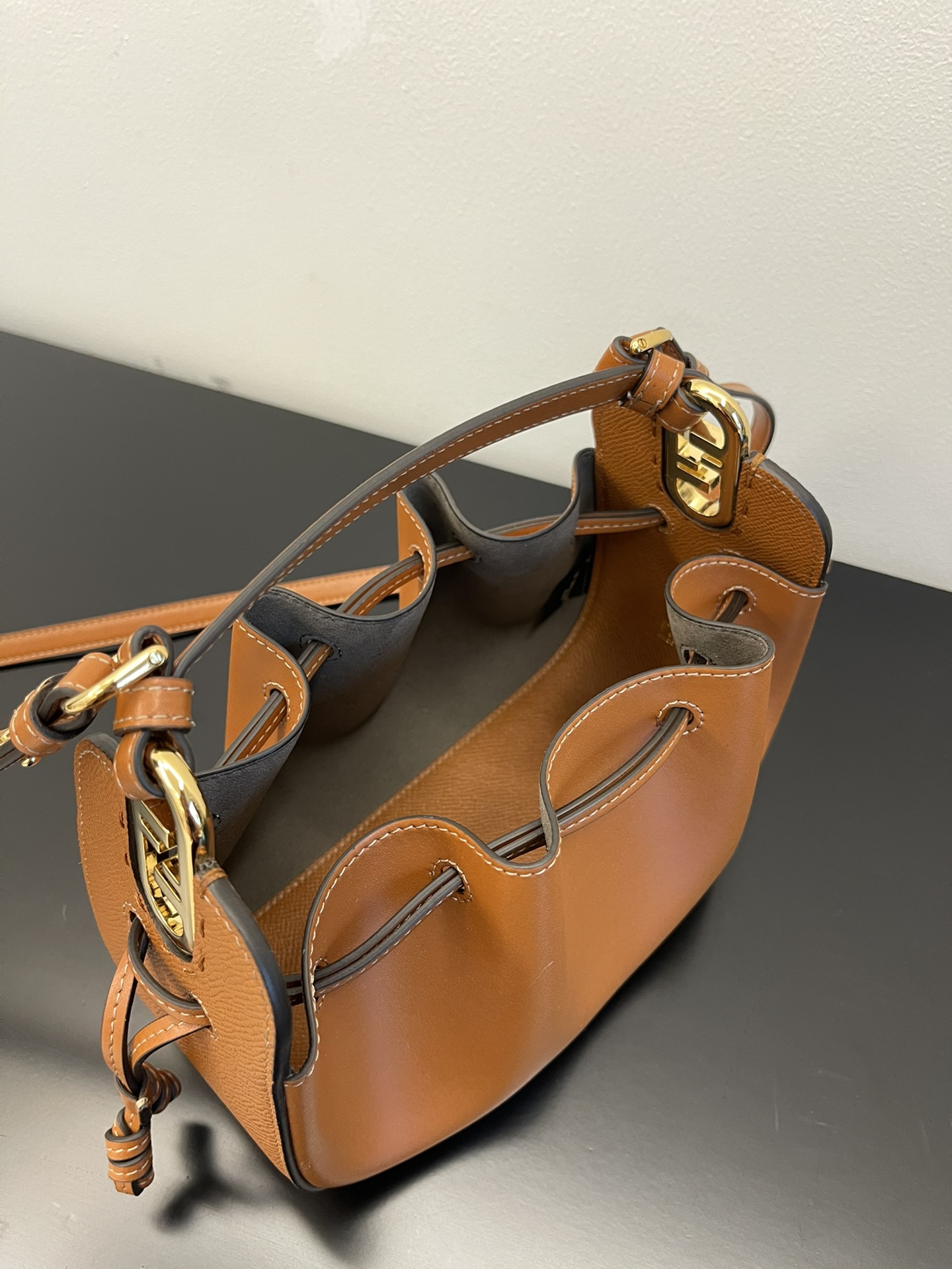 Fendi Pomodorino-21.5x14x17CM