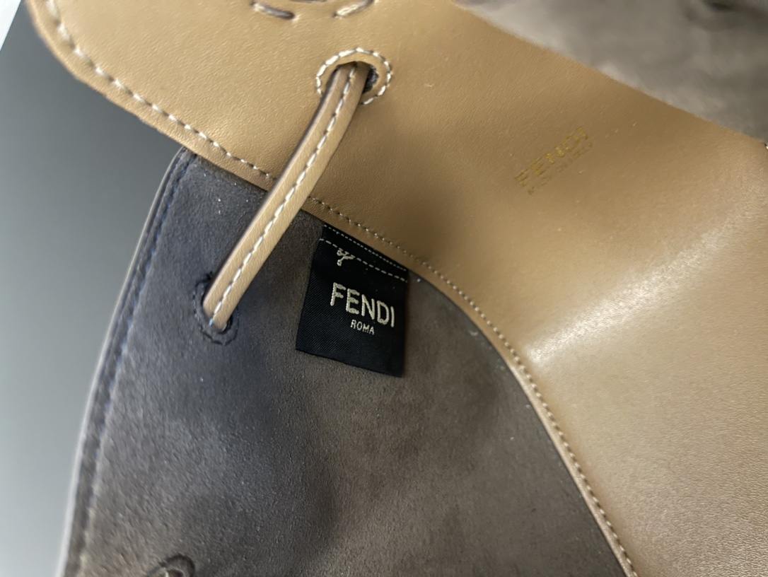 Fendi Pomodorino-21.5x14x17CM