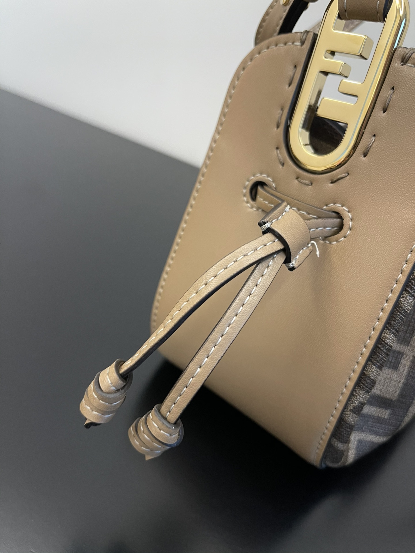 Fendi Pomodorino-21.5x14x17CM