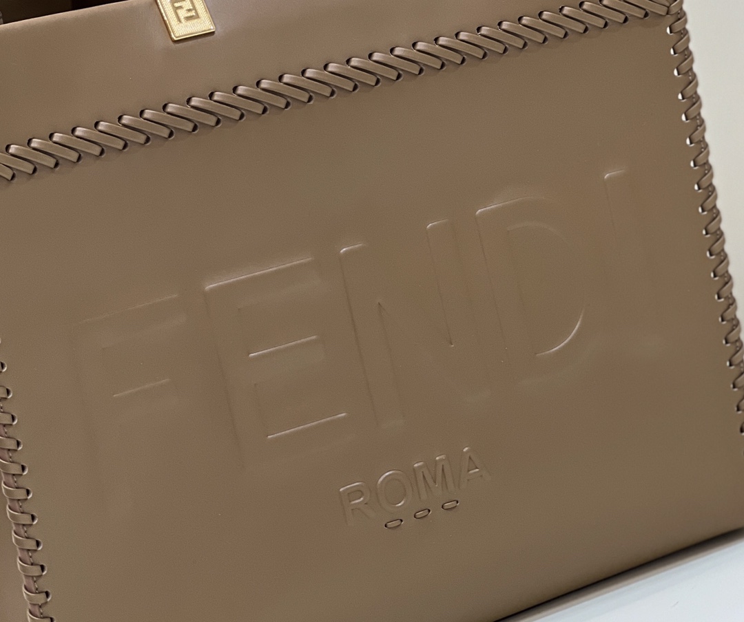 Fendi Tote-36*17*31CM