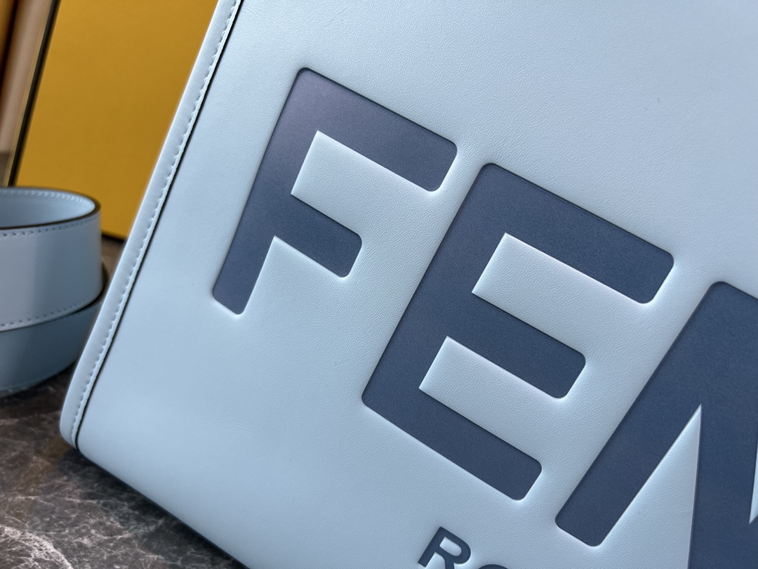 Fendi Tote-36*17*31CM