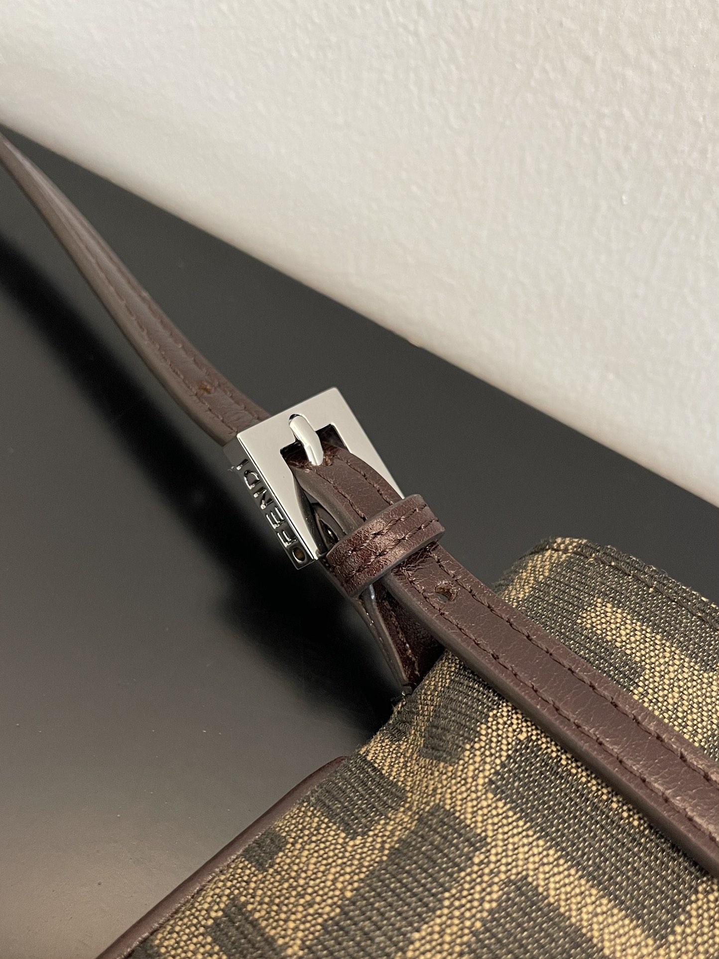 Fendi Vintage Handbags-28x12CM