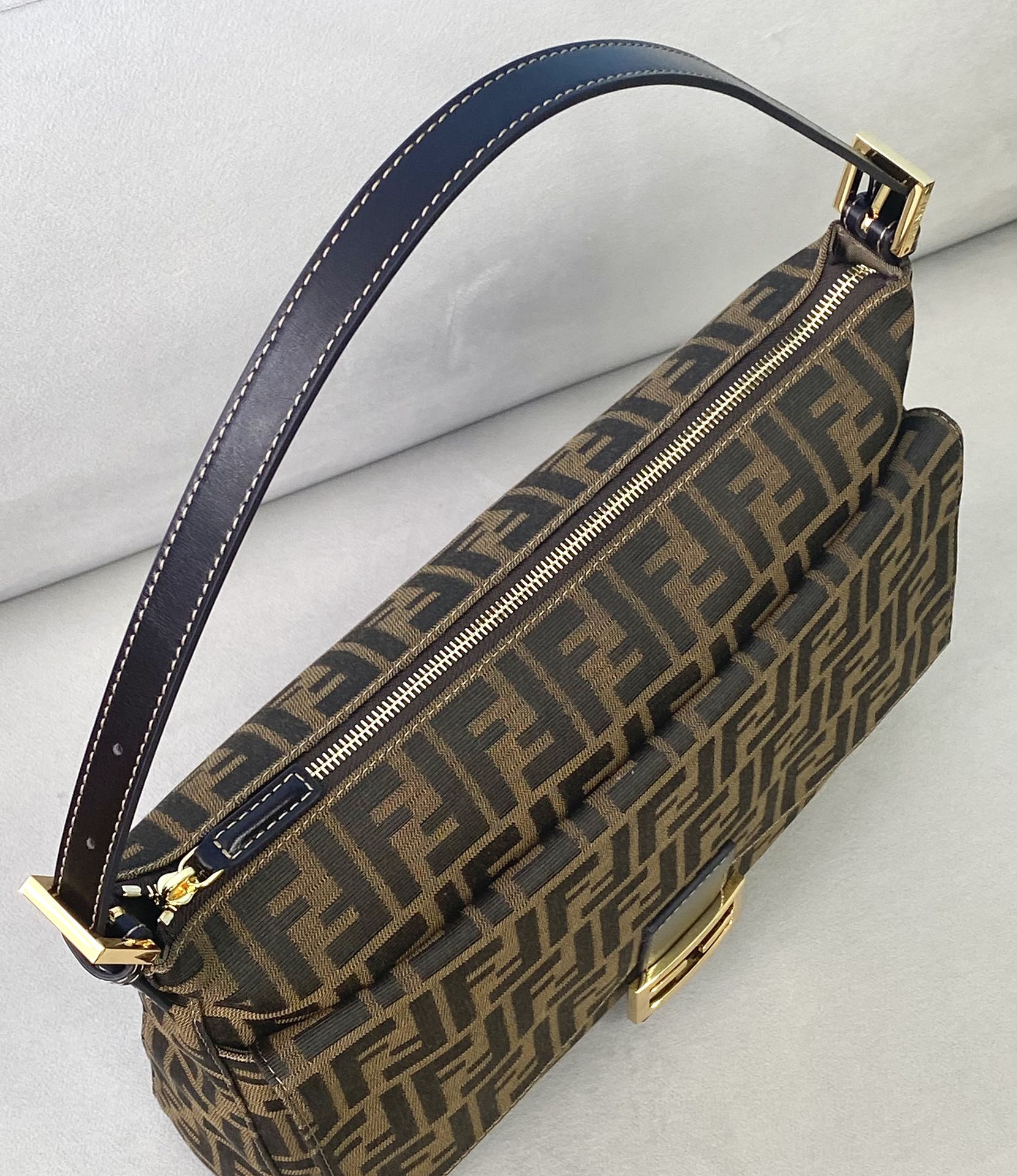 Fendi Vintage Handbags-34×9×26CM