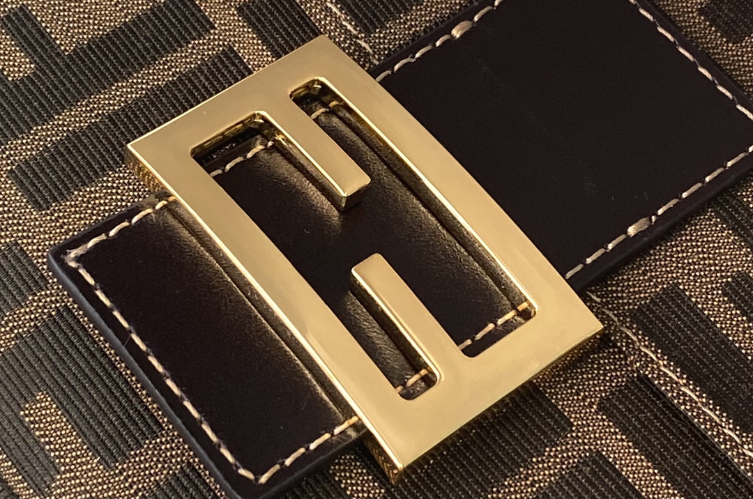 Fendi Vintage Handbags-34×9×26CM