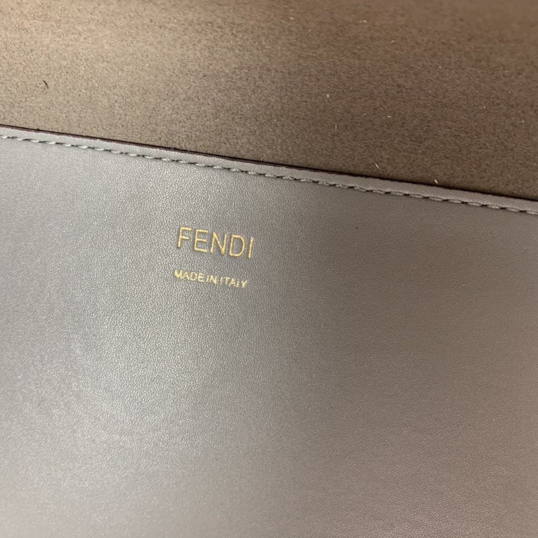 Fendi Tote-39x19x35CM