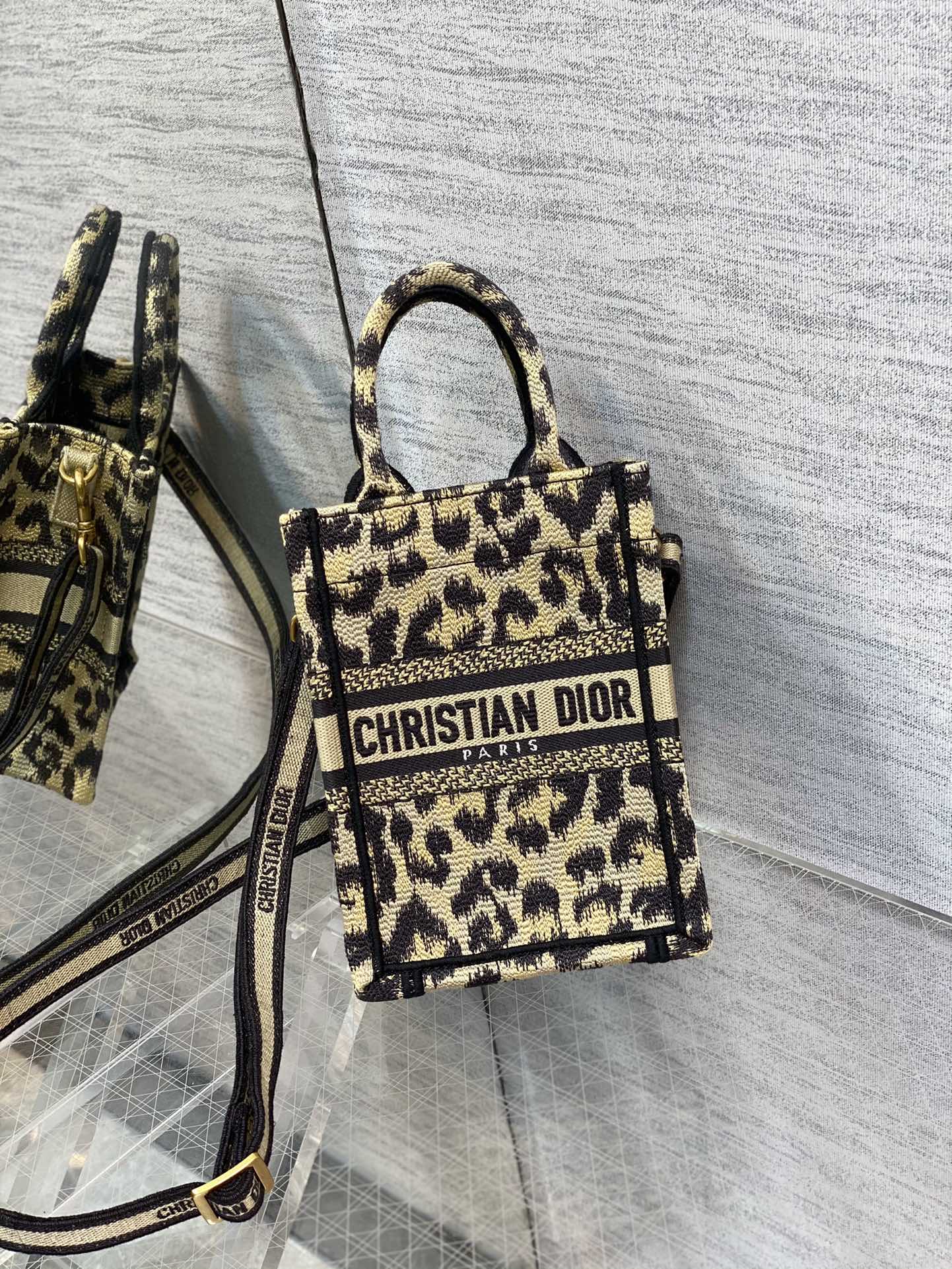 Diro Mini Book Tote-13.5*5*18CM