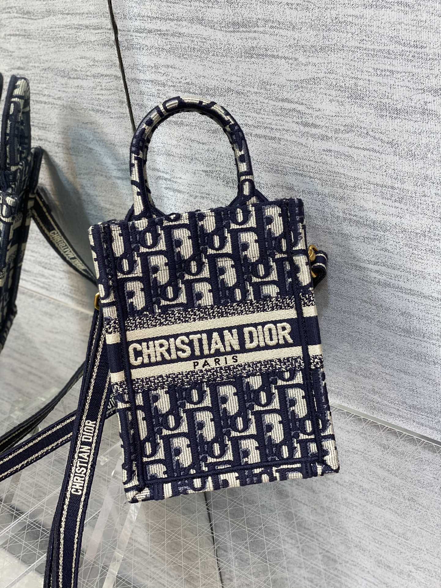 Diro Mini Book Tote-13.5*5*18CM Diro Mini Book Tote-13.5*5*18CM