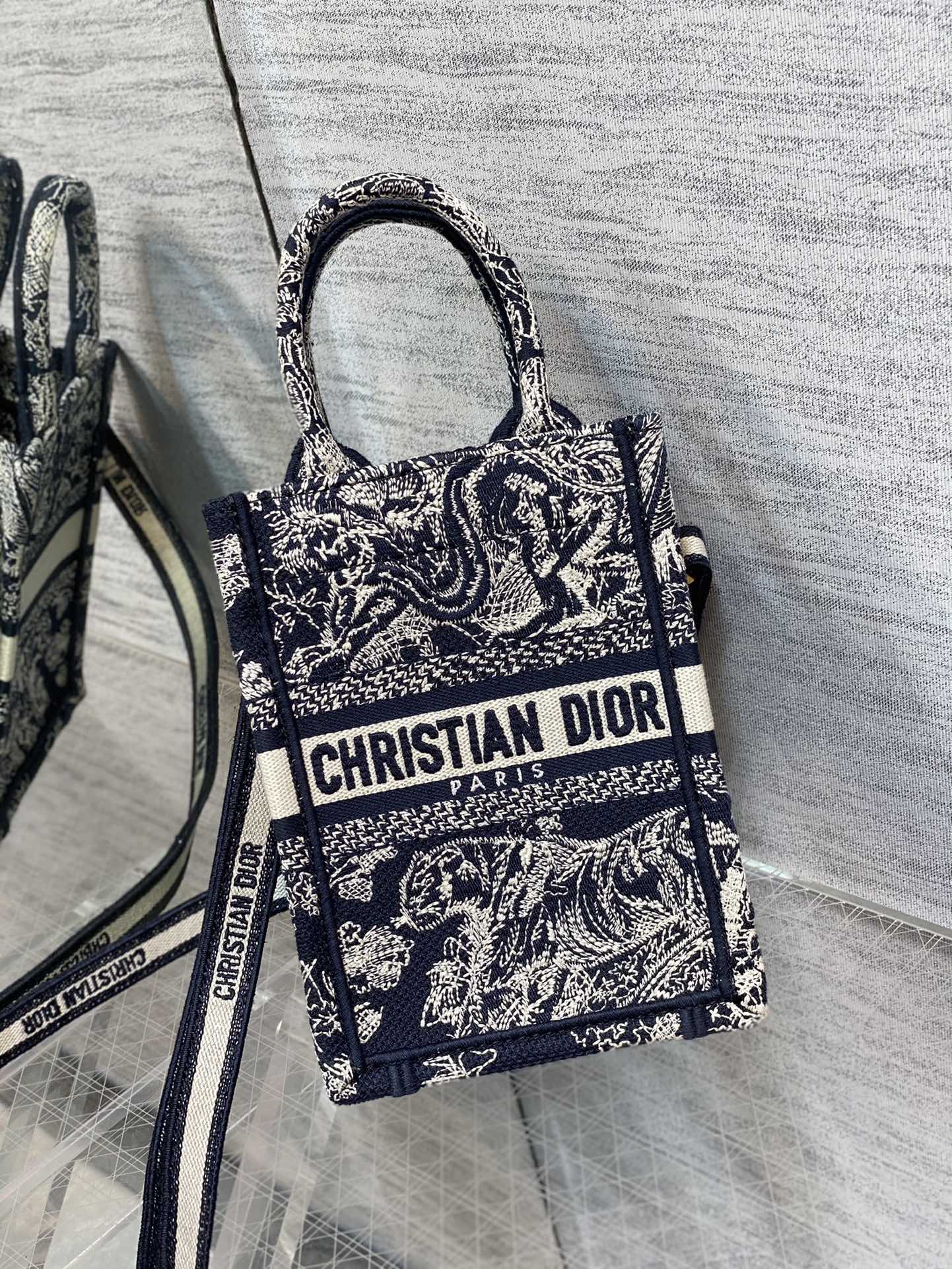Diro Mini Book Tote-13.5*5*18CM