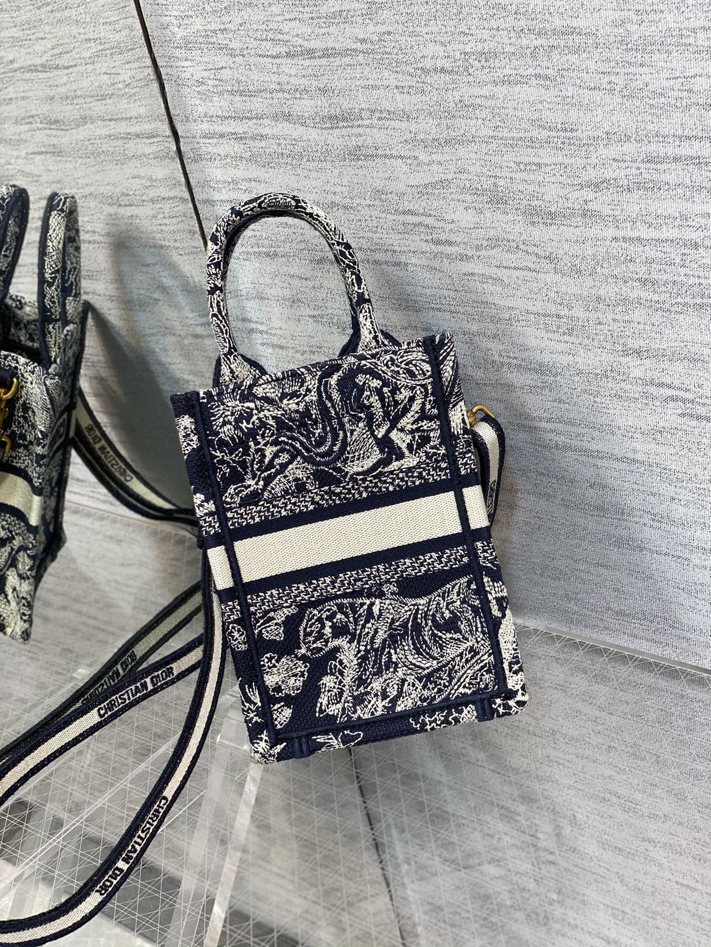 Diro Mini Book Tote-13.5*5*18CM