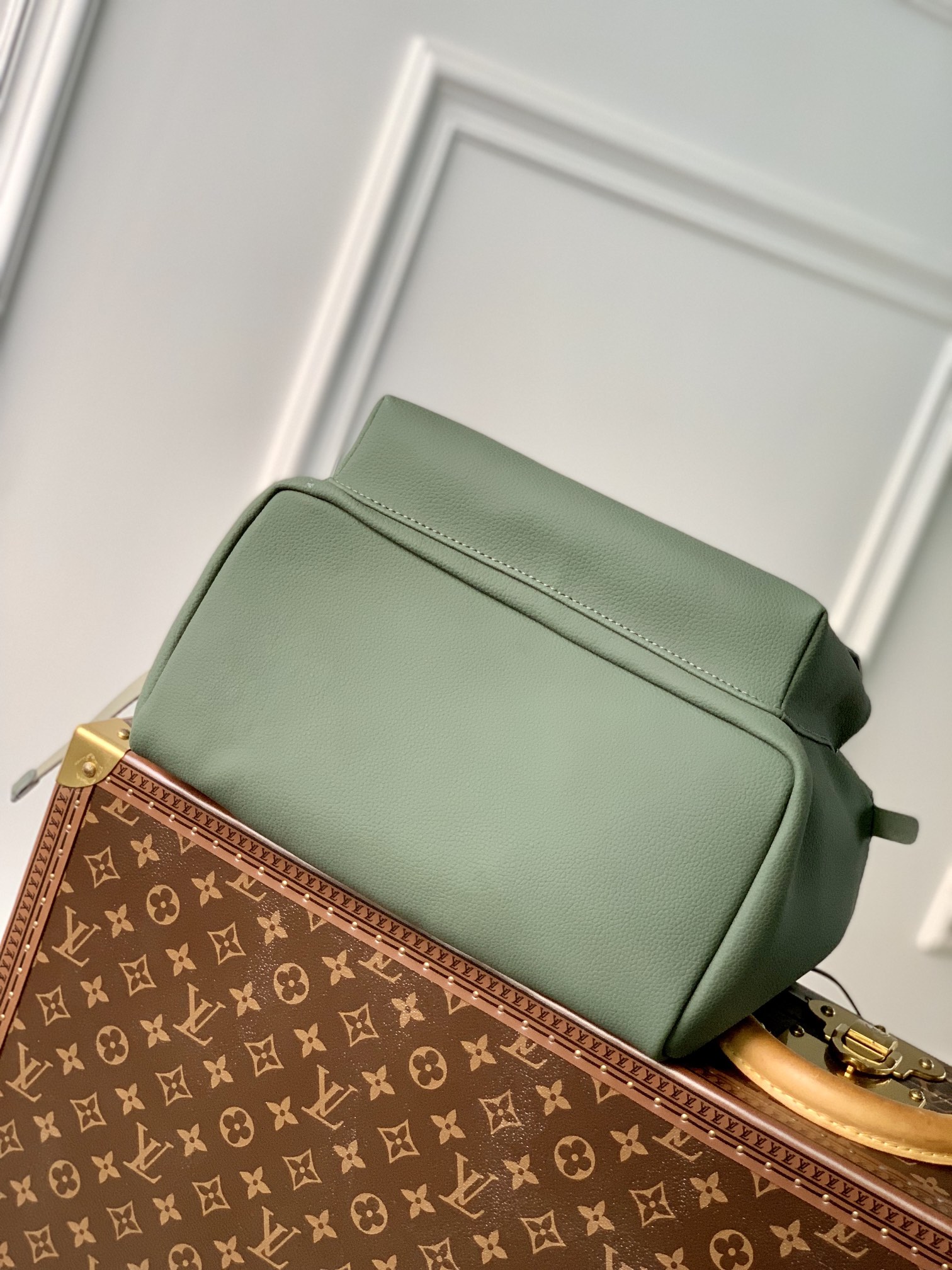 Louis Vuitton Aerogram Backpack M57079-43*30*14CM