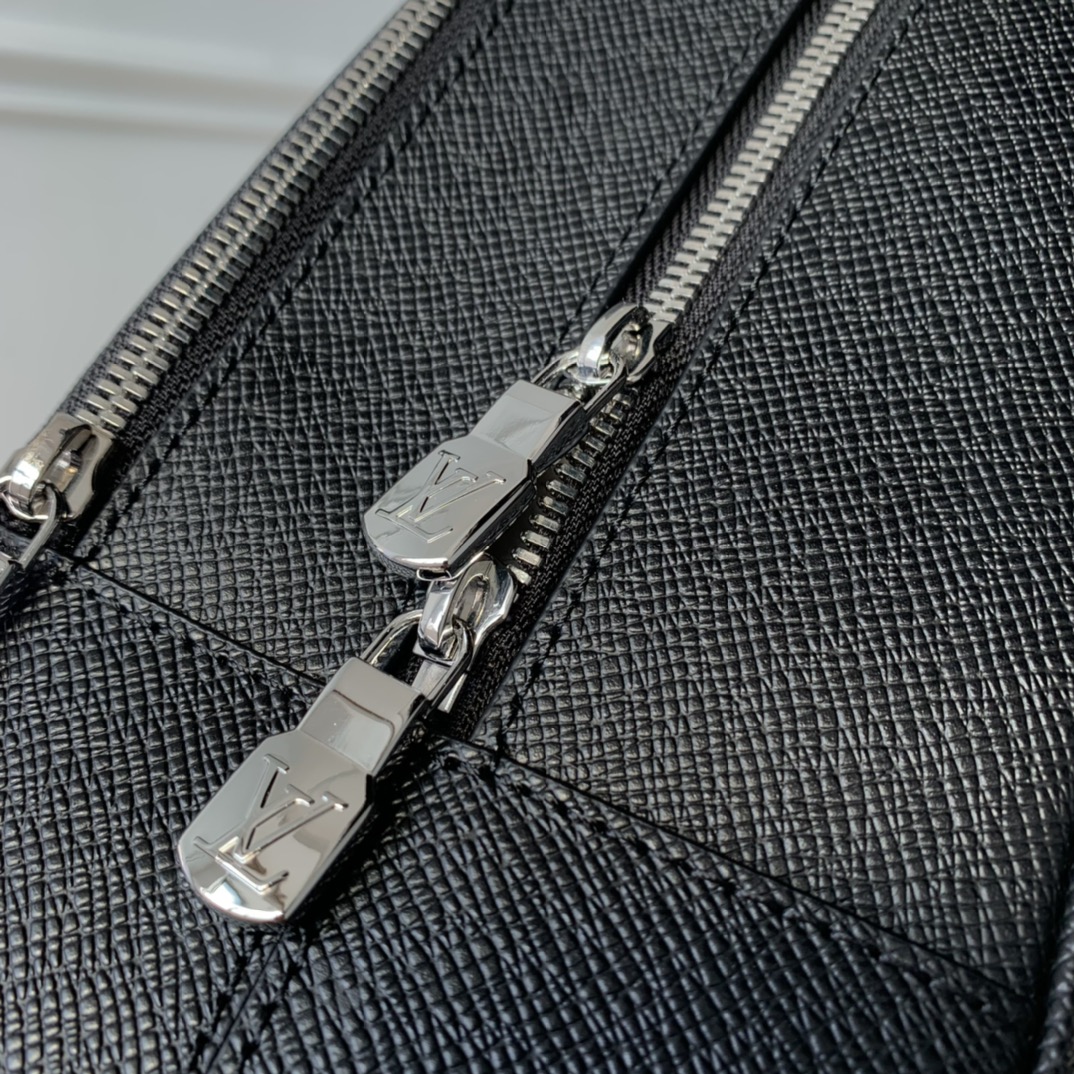 Louis Vuitton Adrian M30857 Backpack-31*39*14CM