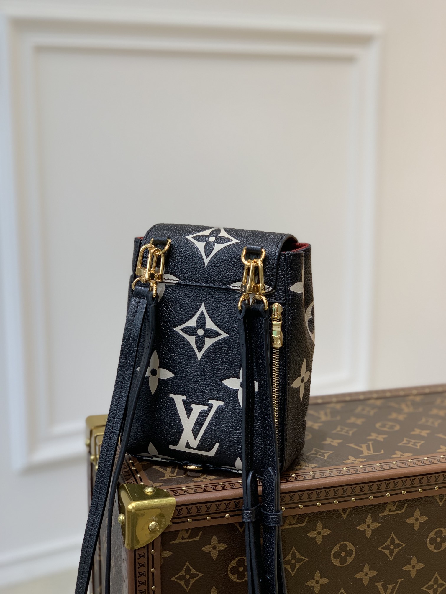 Louis Vuitton By The Pool Backpack M80738-13*19*8CM