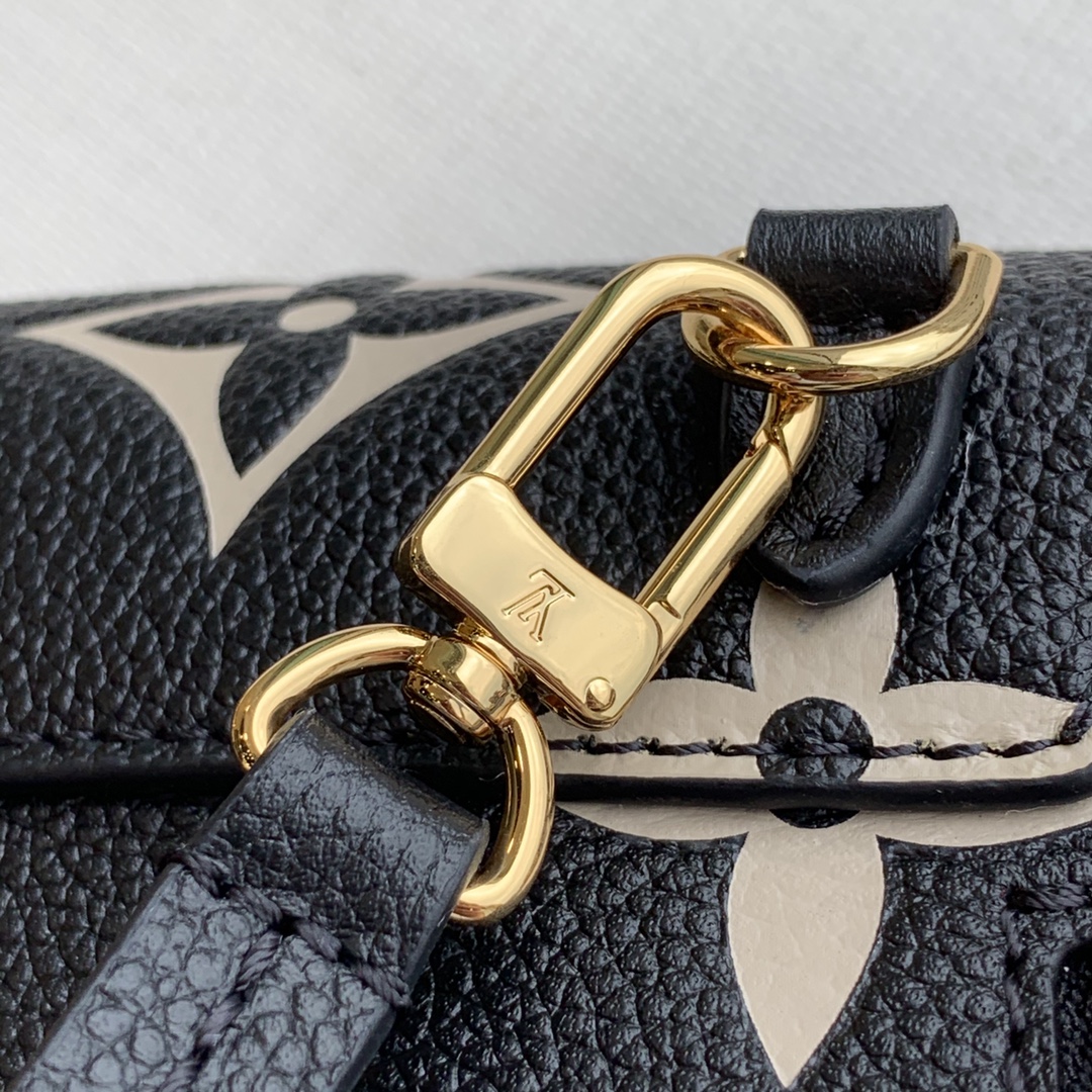 Louis Vuitton By The Pool Backpack M80738-13*19*8CM