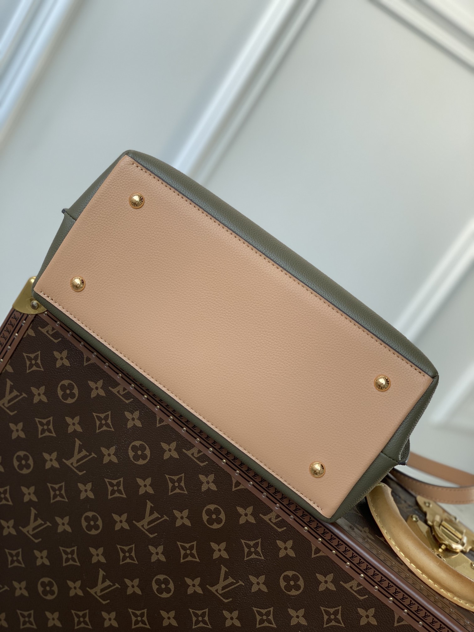 Louis Vuitton Lockme Ever M51395-31*46*17CM Louis Vuitton Lockme Ever M51395-31*46*17CM