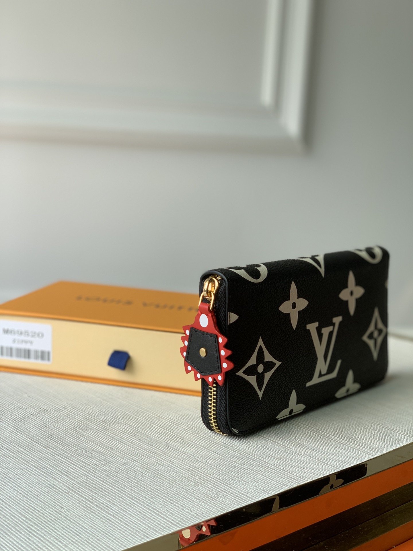 Louis Vuitton Zippy Wallet M69520-19*10CM Louis Vuitton Zippy Wallet M69520-19*10CM