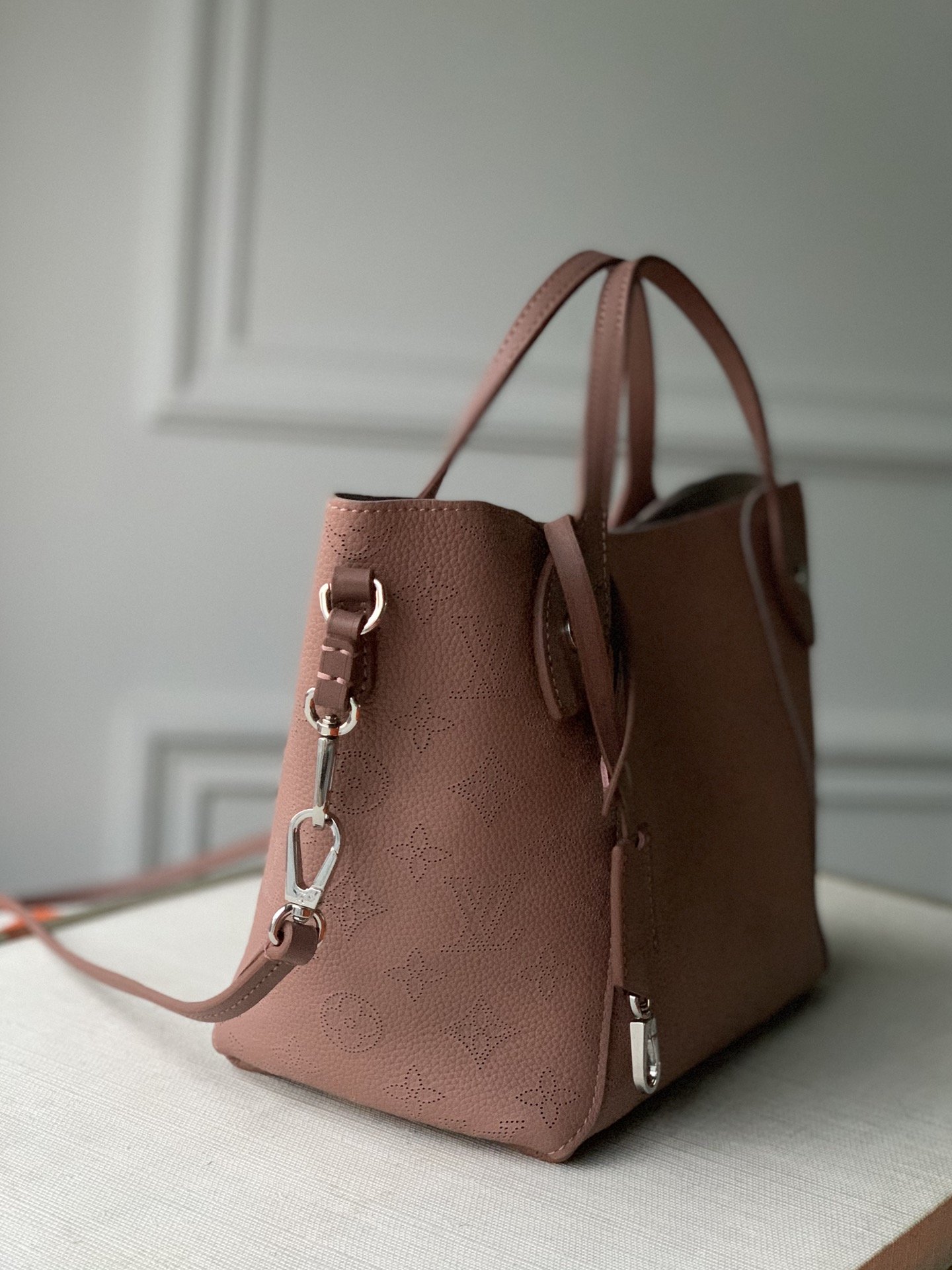 Louis Vuitton Hina Handbags-34*19*13CM Louis Vuitton Hina Handbags-34*19*13CM