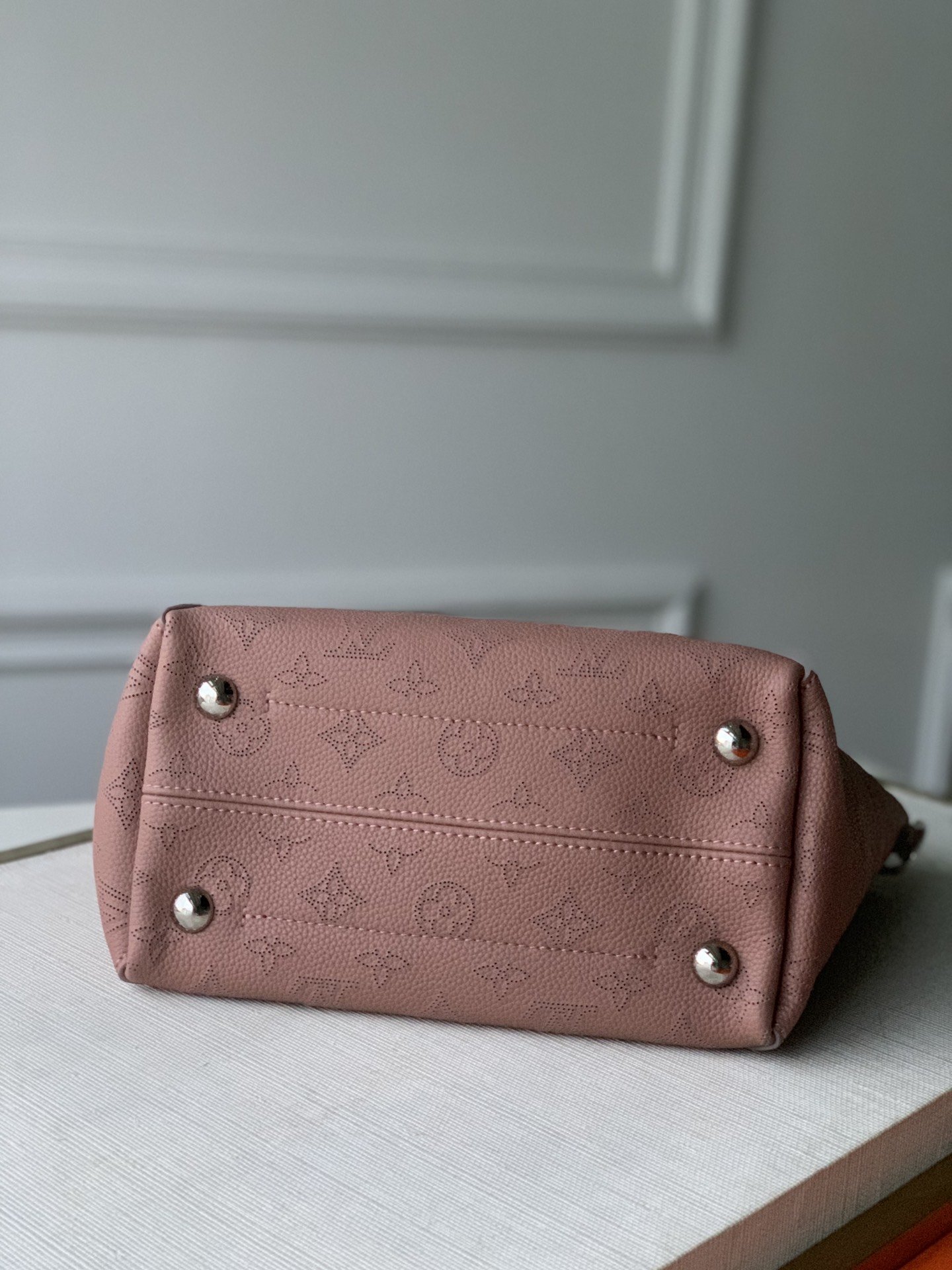 Louis Vuitton Hina Handbags-34*19*13CM