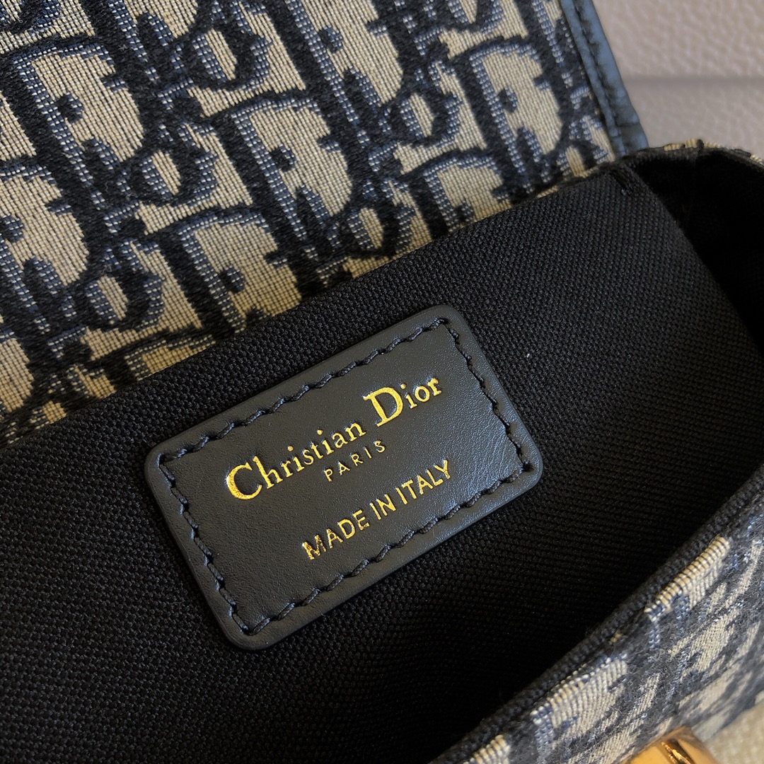 Diro 30 Montaigne MiniBox -17.5*11.5*5CM