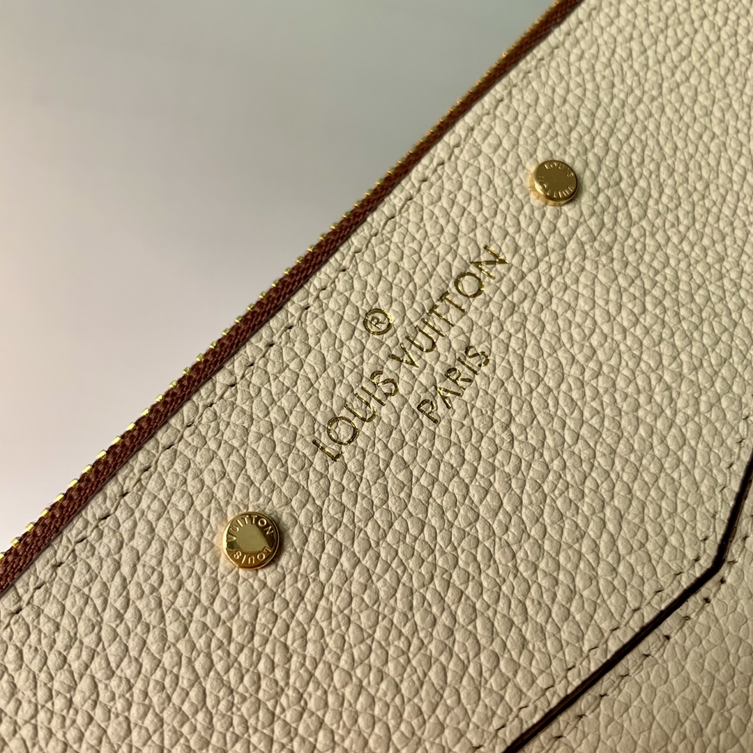 Louis Vuitton Pouch-29.5*21*1 CM Louis Vuitton Pouch-29.5*21*1 CM