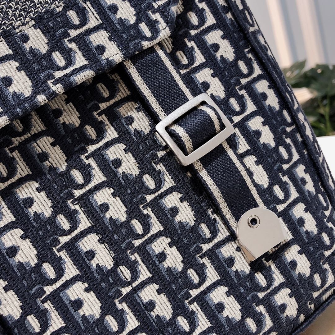 Diro Oblique Backpack-28X36X12CM
